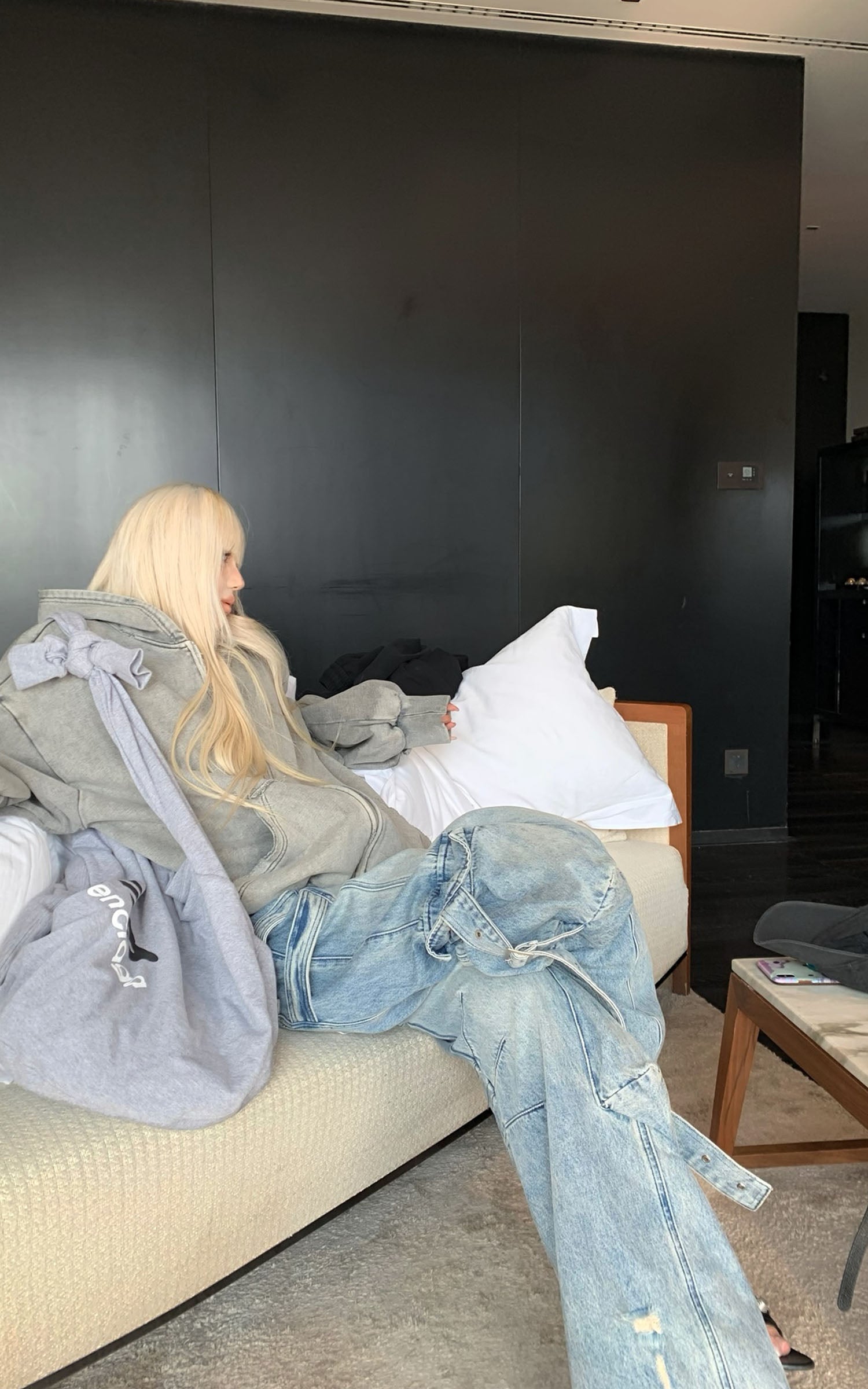 Rase le sol Graphic Cross Hooded Sweatshirt - PINKPARKS