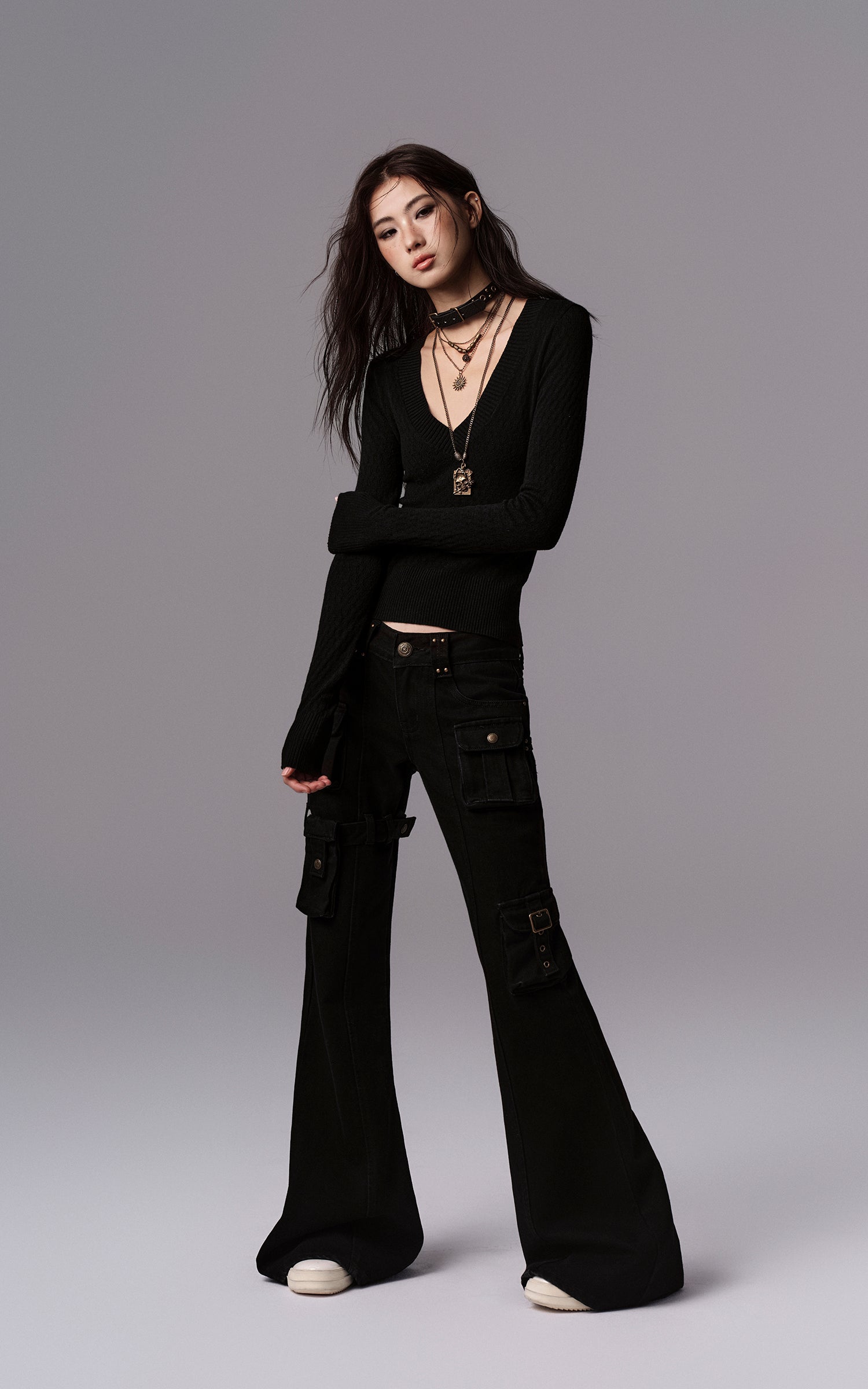 Low pixel ディープVスリムフィットテクスチャーニットロングスリーブトップ