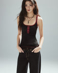 Low pixel Contrast Trim Buttoned Fitted Tank Top
