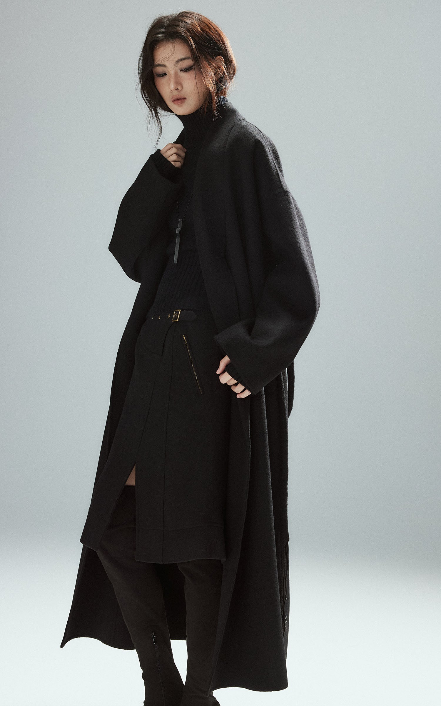 Low pixel スリムフィットハイネックニットトップ