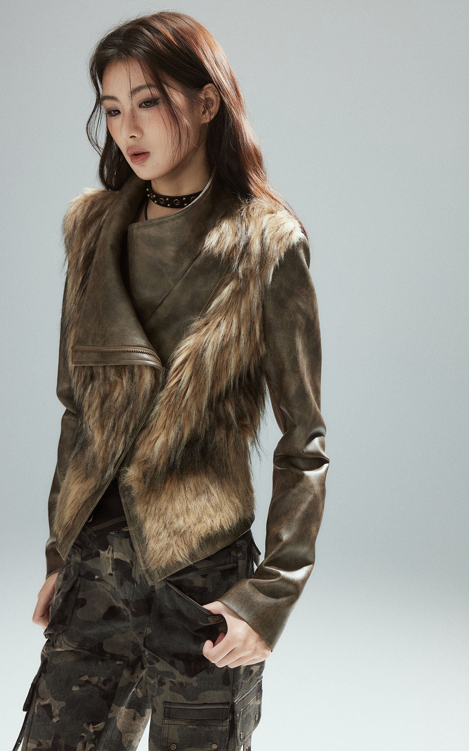 Low pixel フェイクファー パネル アシンメトリック クロップドジャケット