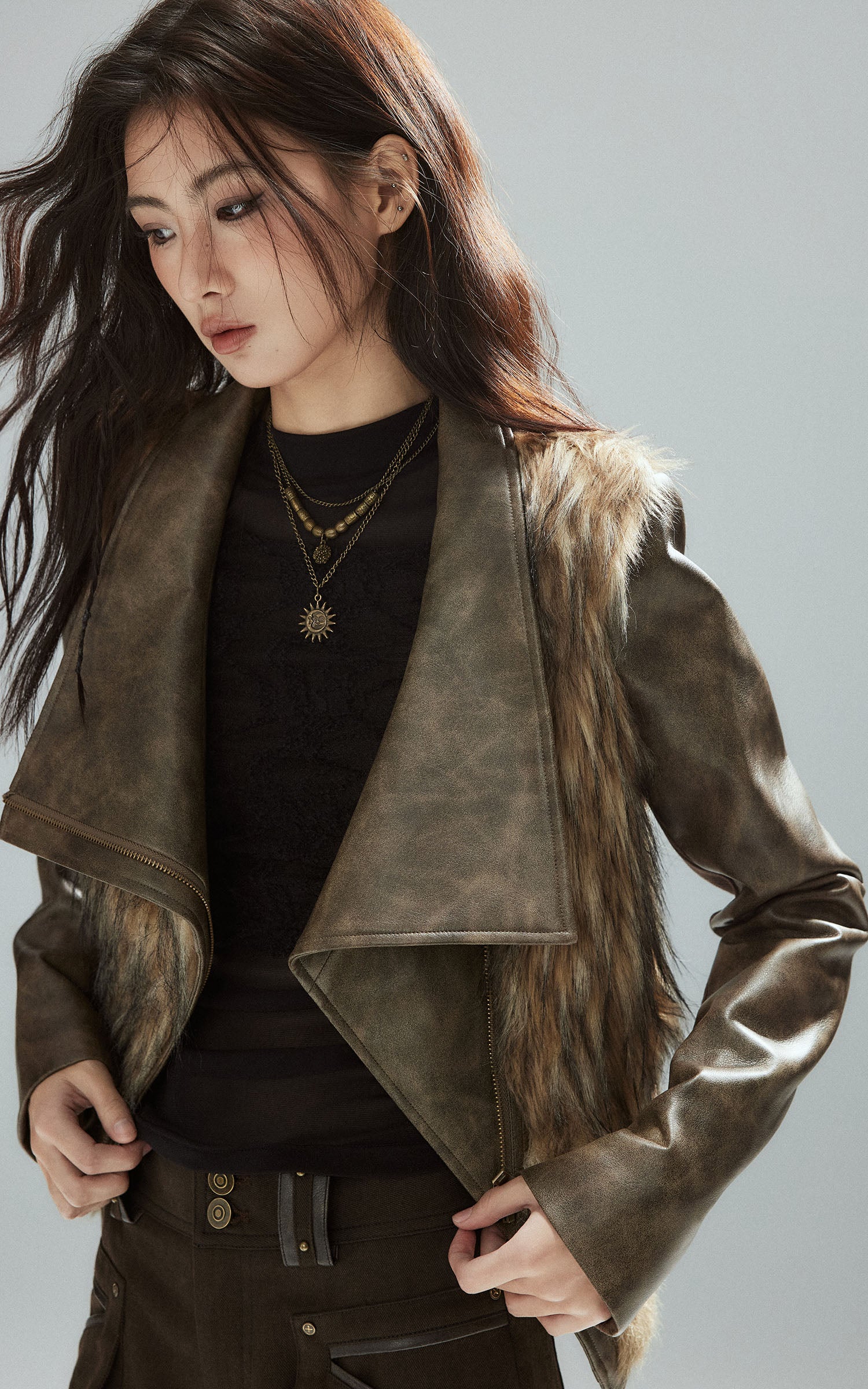 Low pixel フェイクファー パネル アシンメトリック クロップドジャケット