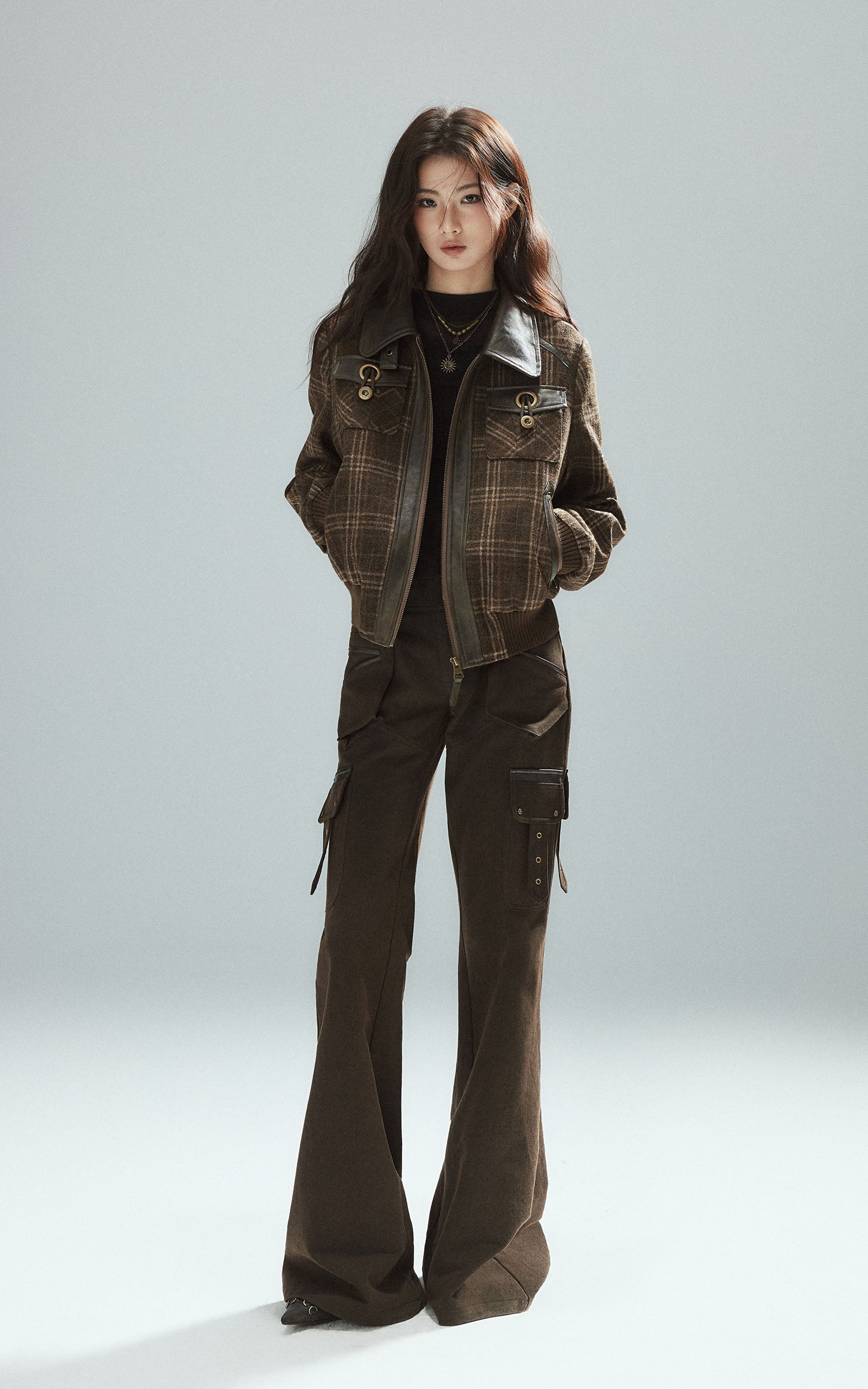 Low pixel ハイウエストマルチポケットフレアカーゴパンツ