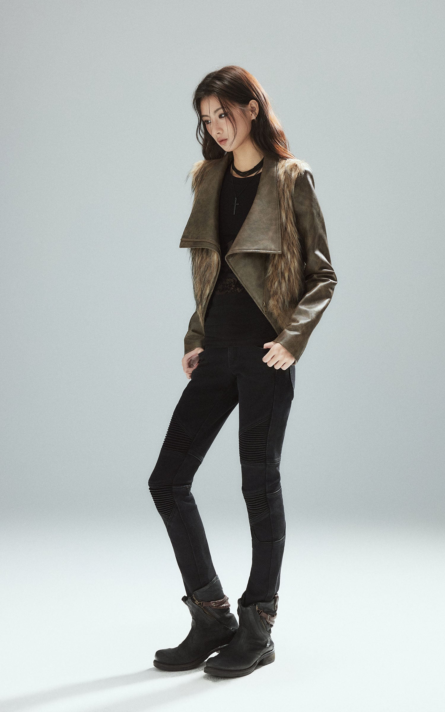 Low pixel フェイクファー パネル アシンメトリック クロップドジャケット