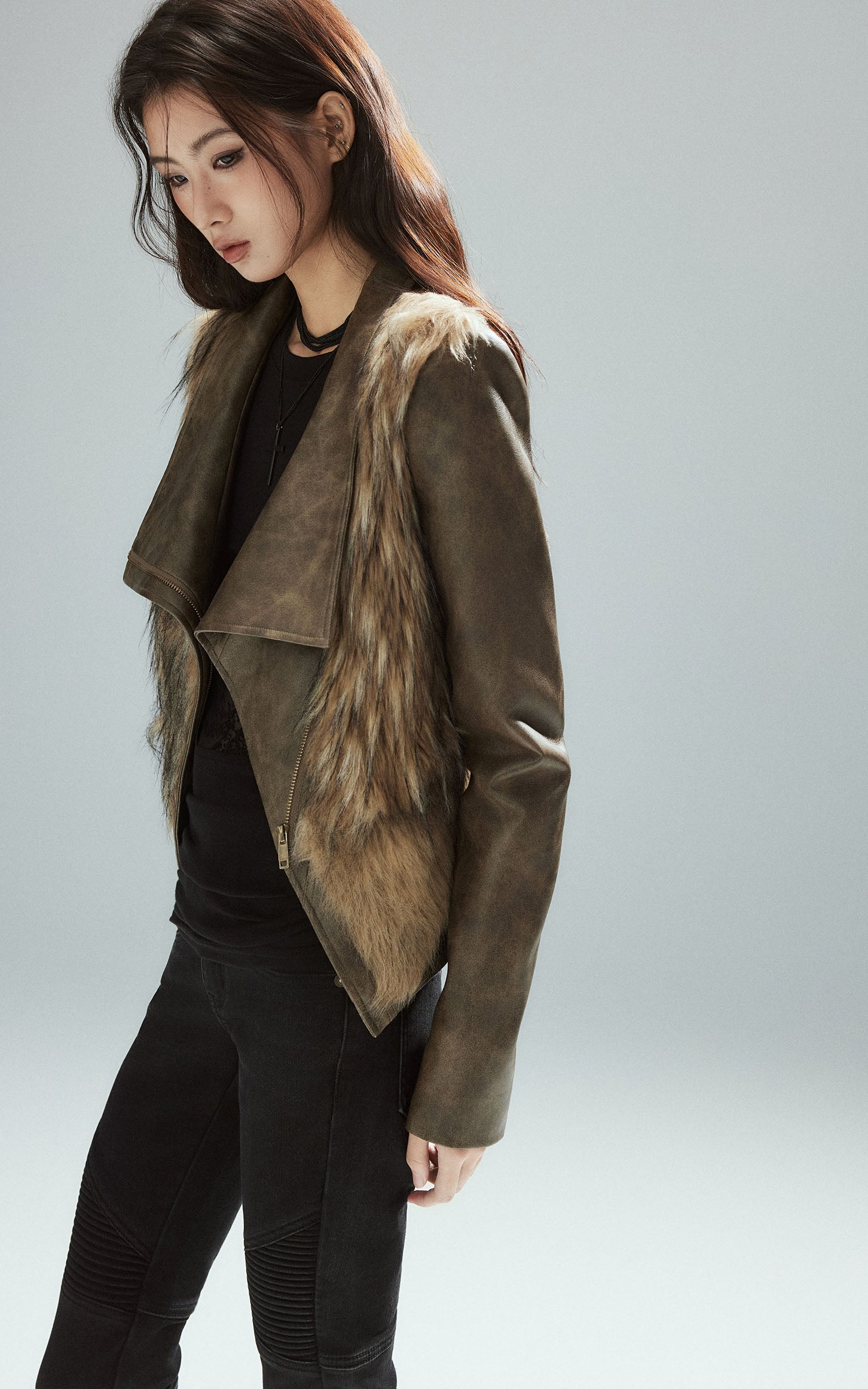 Low pixel フェイクファー パネル アシンメトリック クロップドジャケット