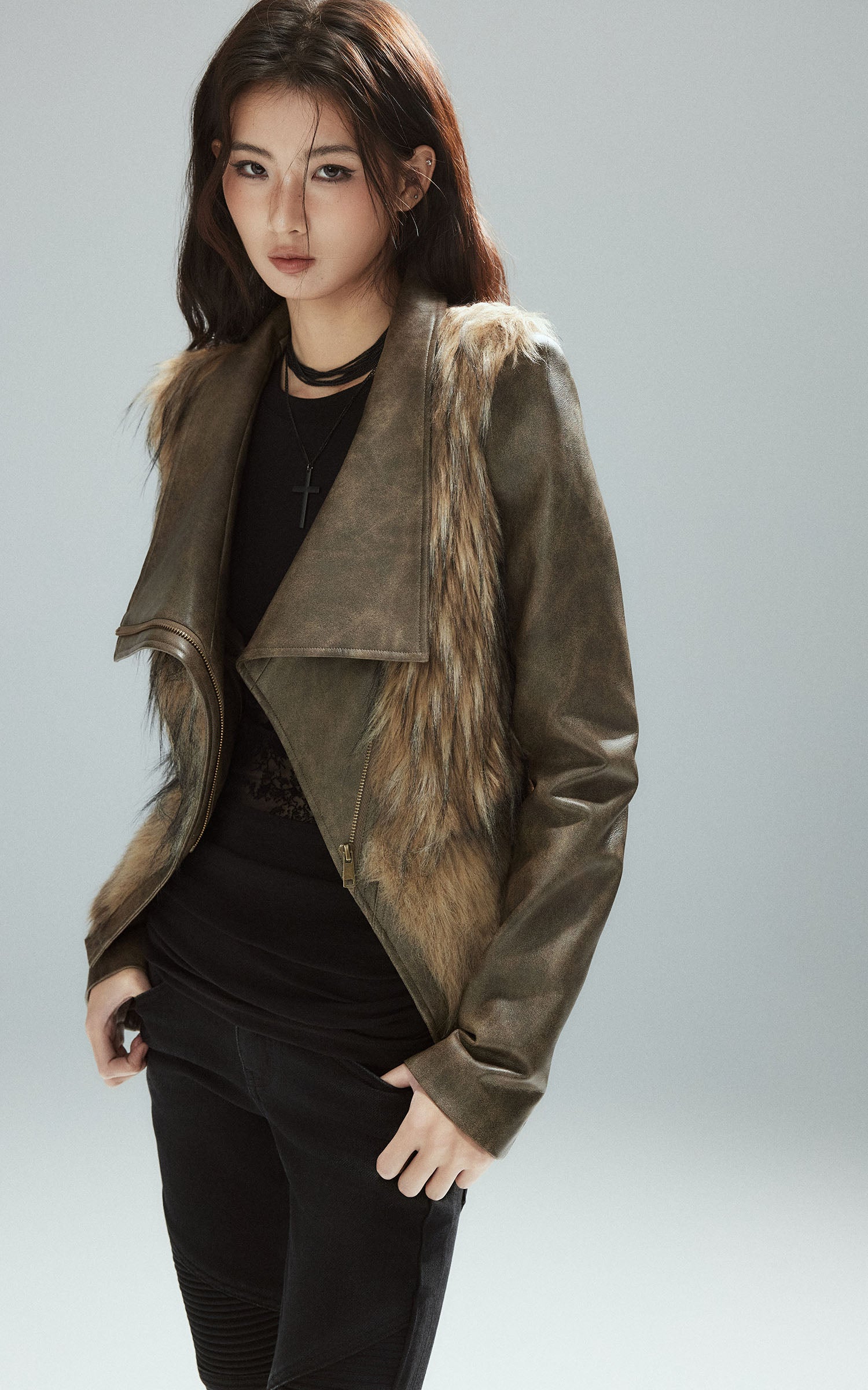 Low pixel フェイクファー パネル アシンメトリック クロップドジャケット