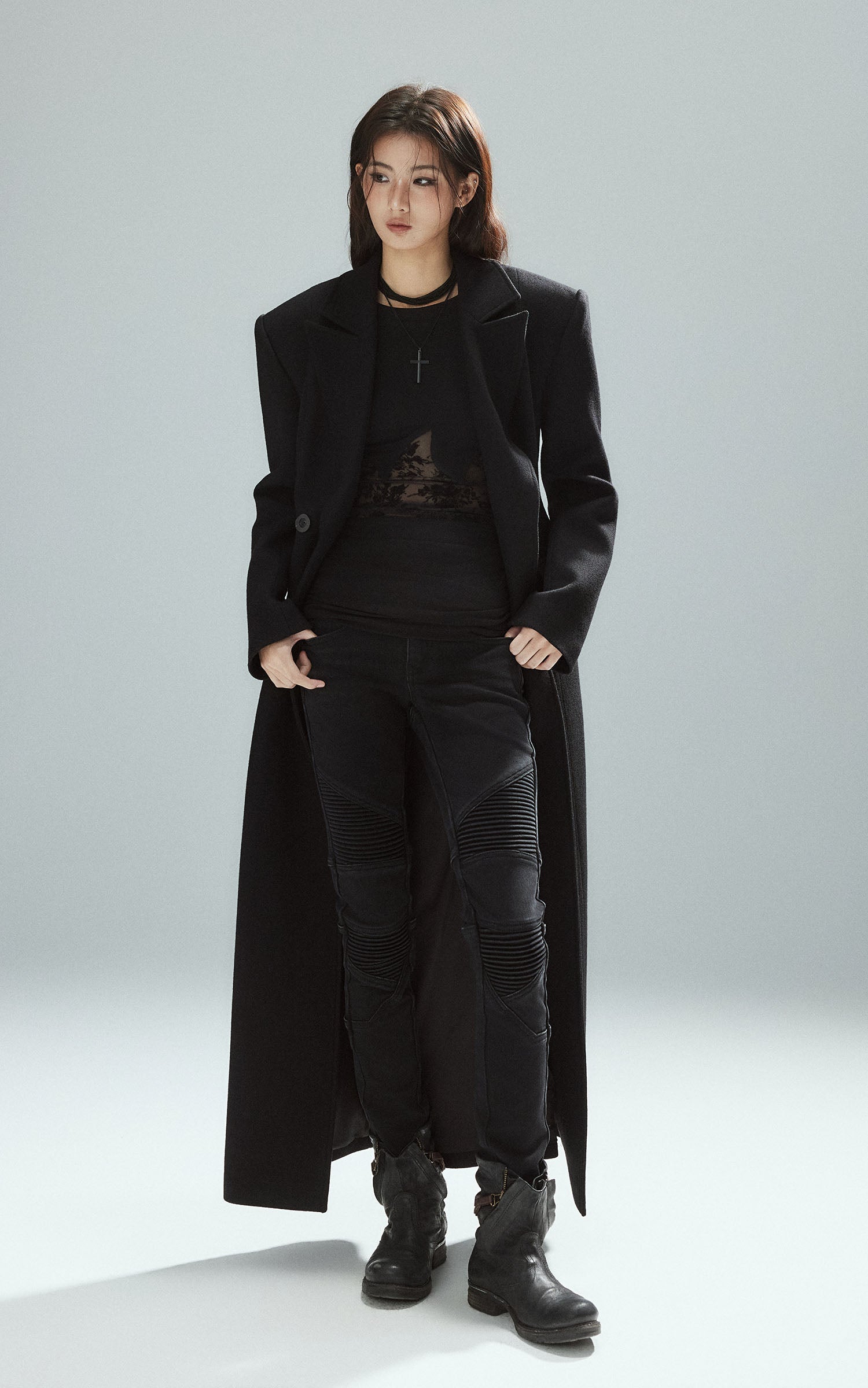 Low pixel レースパネルスリムフィットニットロングスリーブトップ