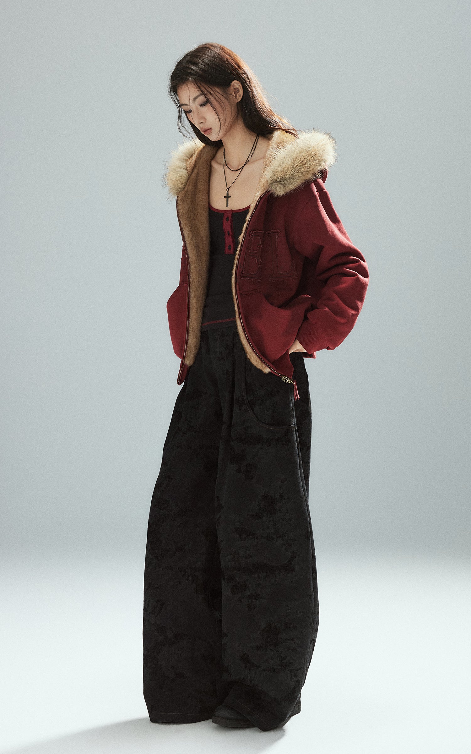 Low pixel Contrast Trim Buttoned Fitted Tank Top