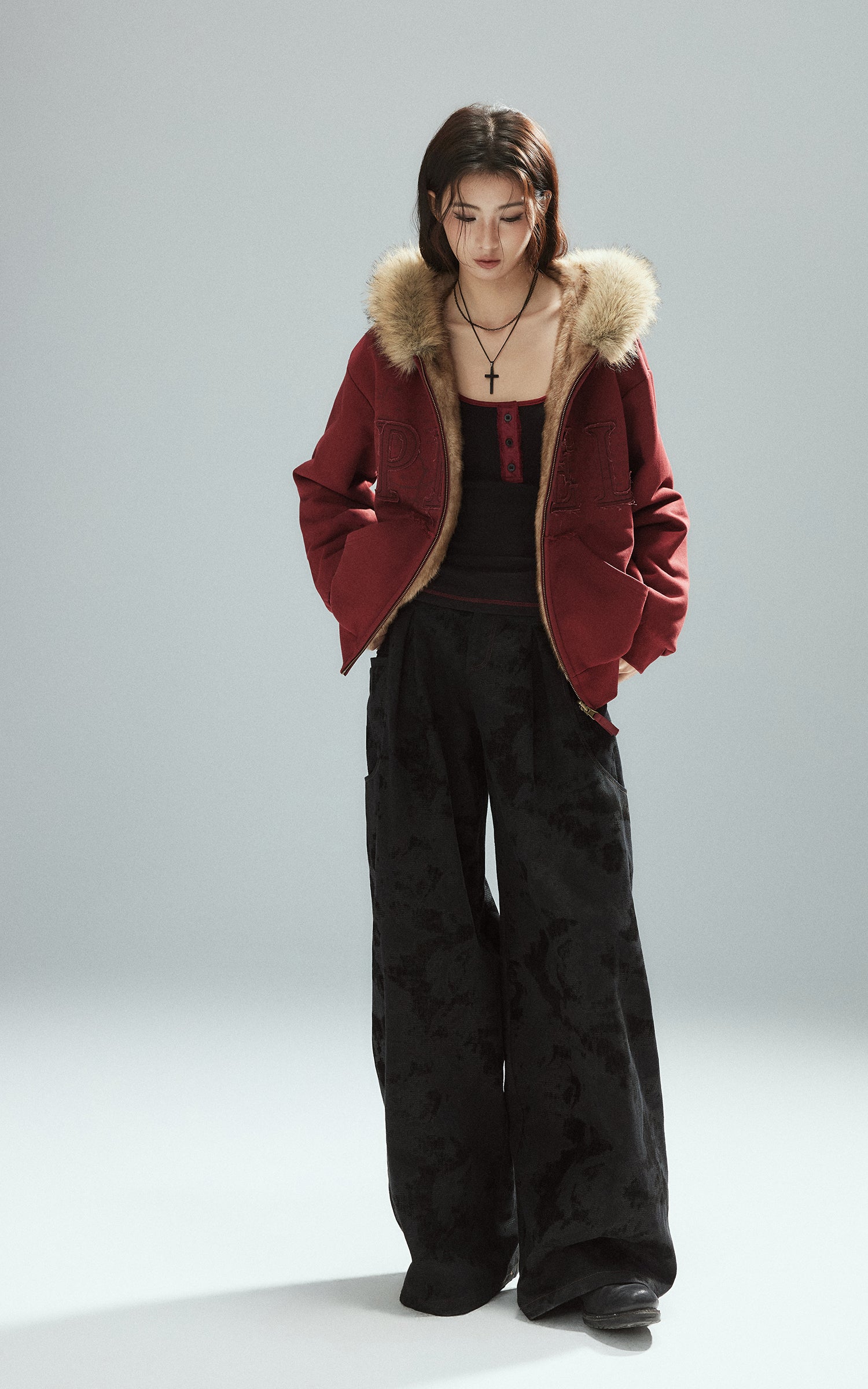 Low pixel Contrast Trim Buttoned Fitted Tank Top