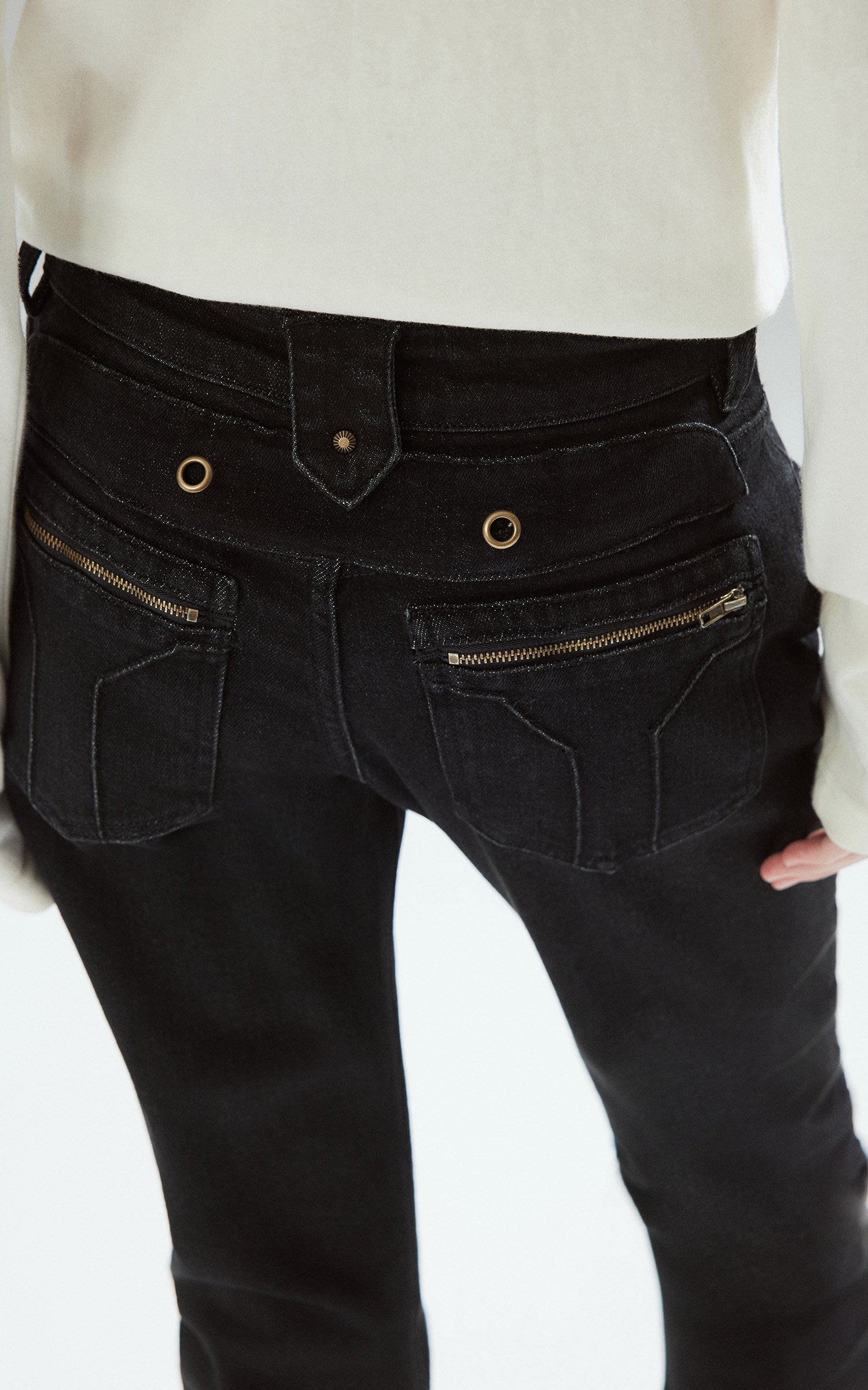 Low pixel ウォッシュドルーシュスリムフレアデニムパンツ