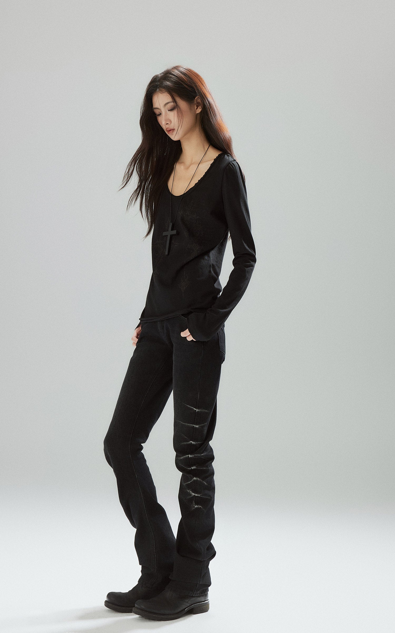 Low pixel ウォッシュドルーシュスリムフレアデニムパンツ