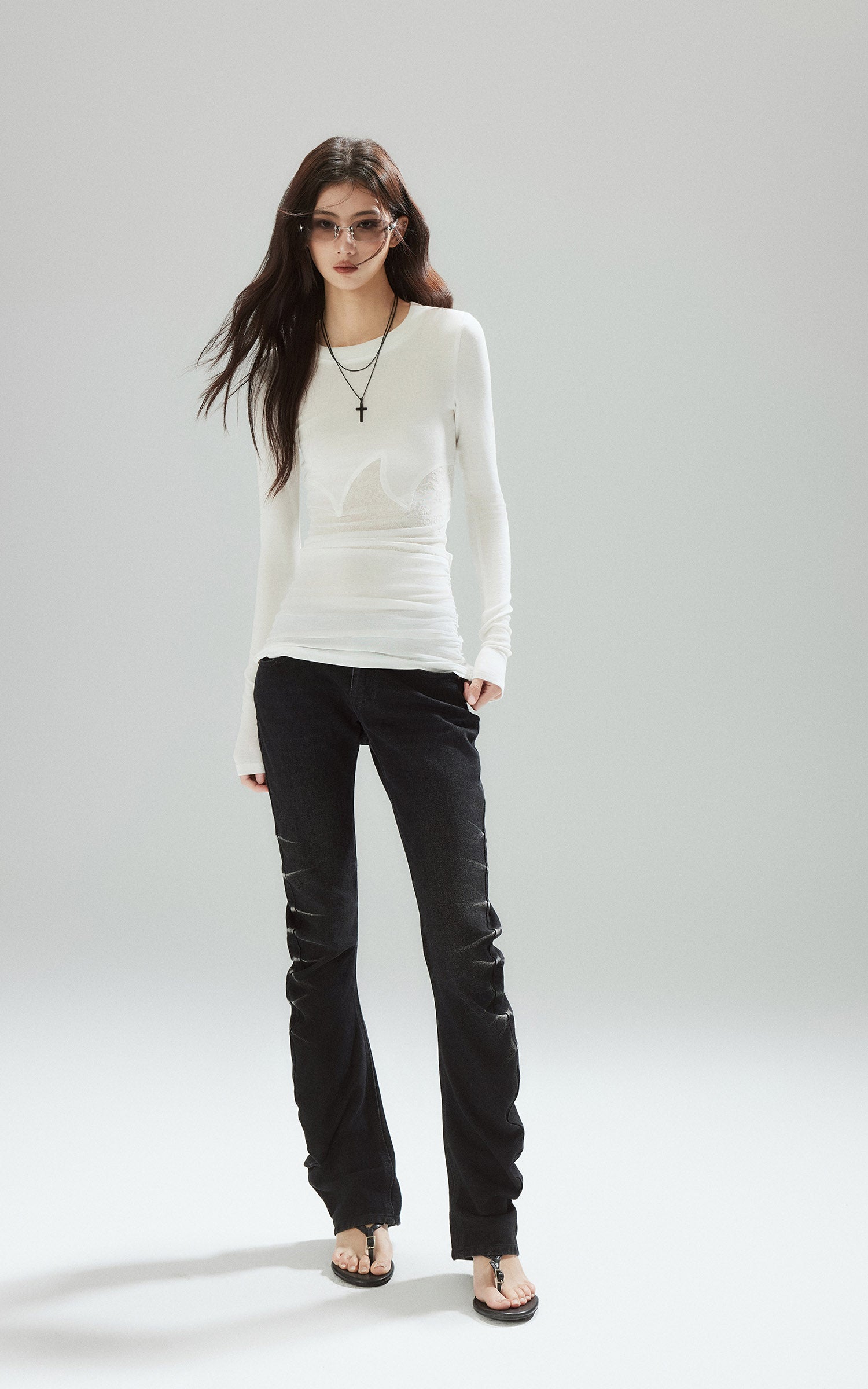 Low pixel ウォッシュドルーシュスリムフレアデニムパンツ