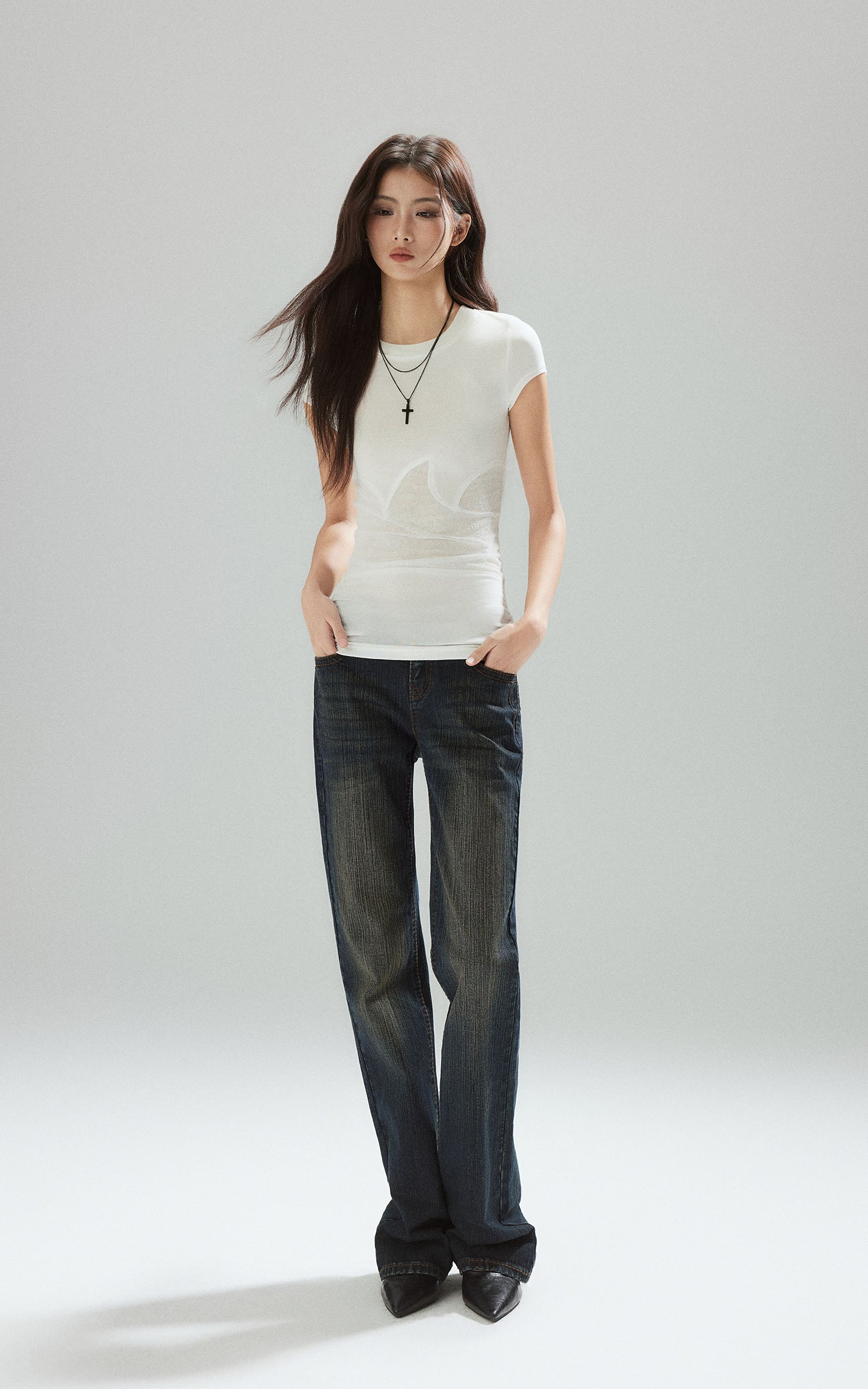 Low pixel レースパネルフィットショートスリーブTシャツ