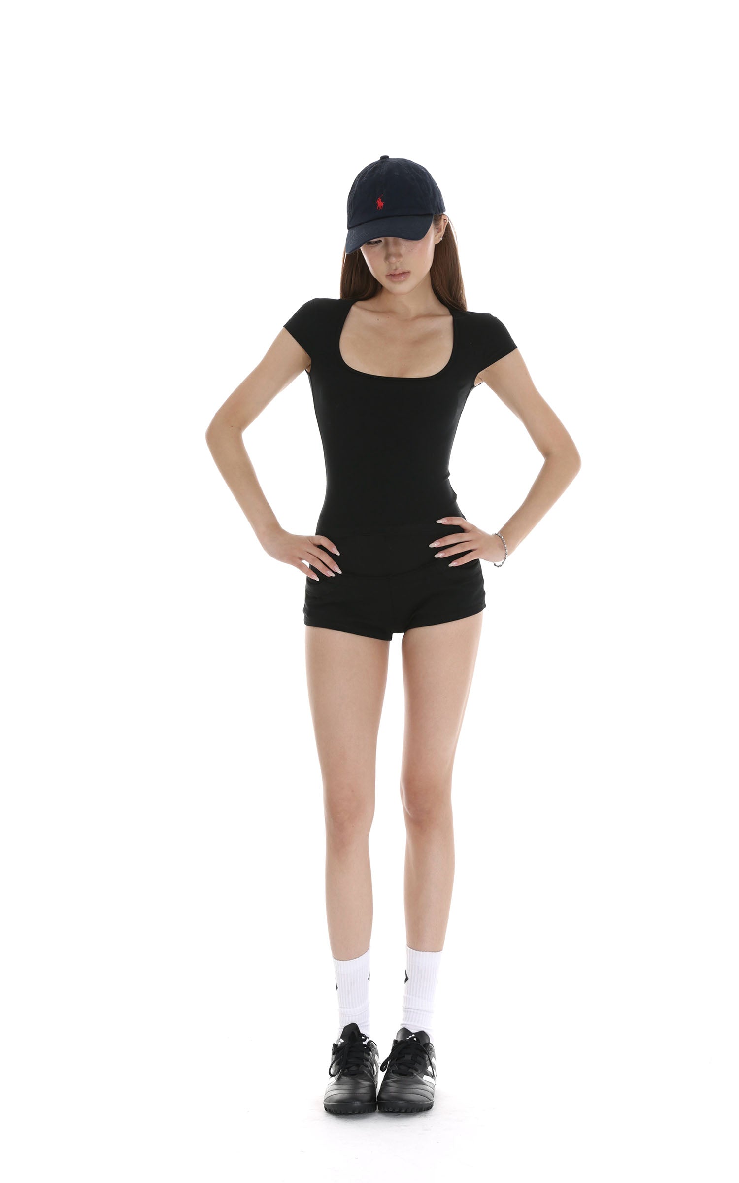 IAMXIAA スクエアネックフィットショートスリーブTシャツ