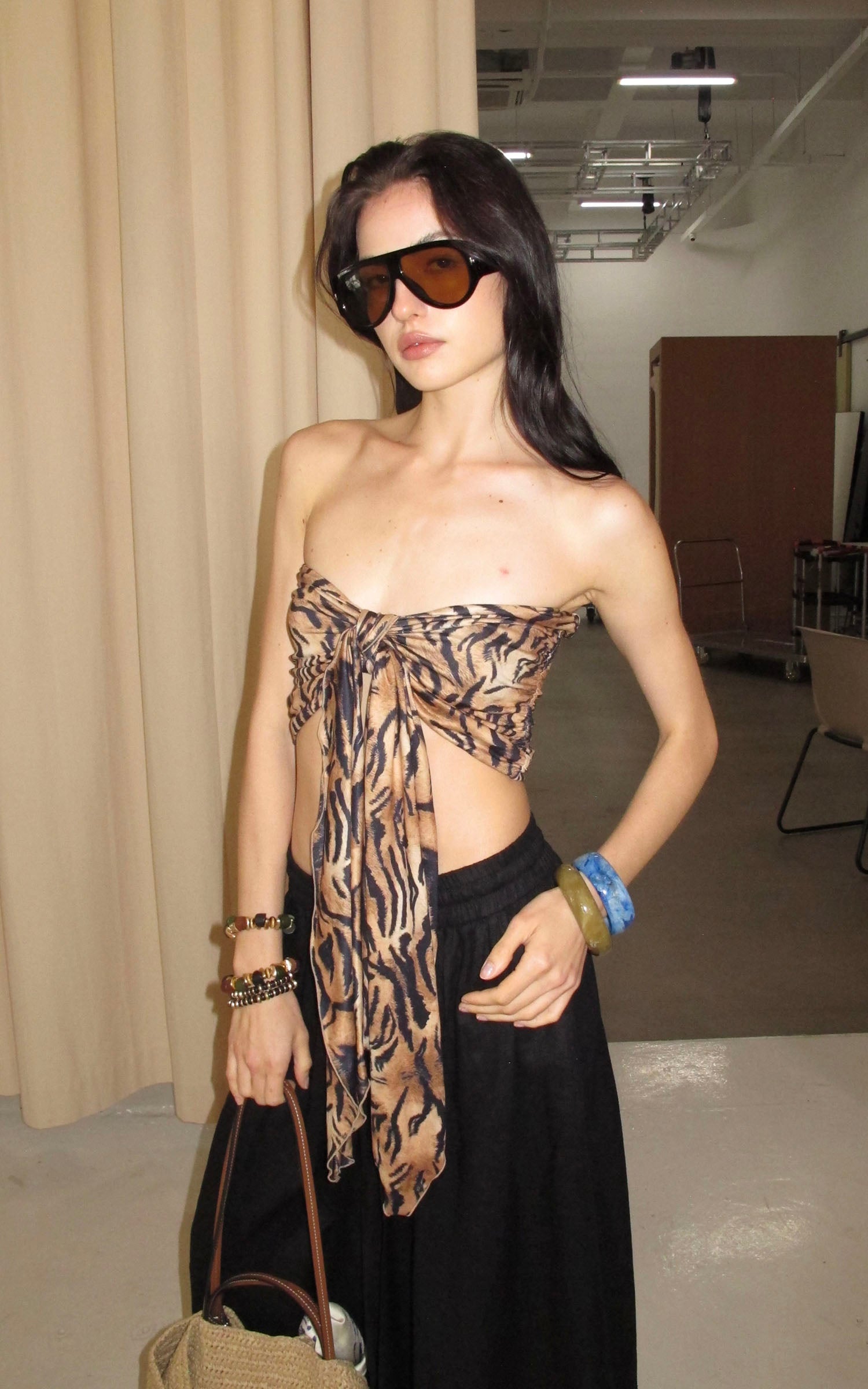 0122stepll Leopard Tie-Front Crop Top
