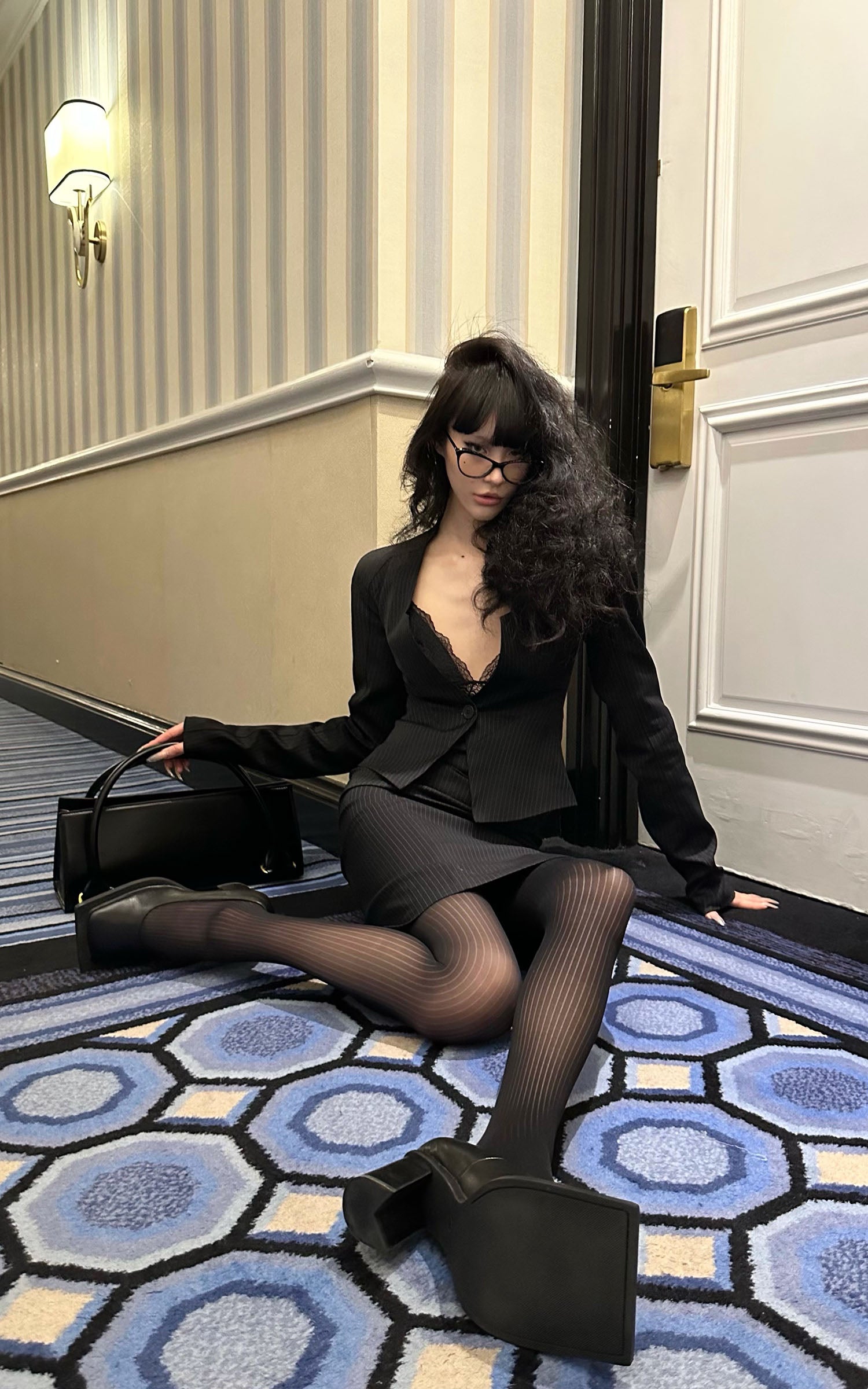 0122stepll ディープVテーラードトップ＆ローライズスカートセット