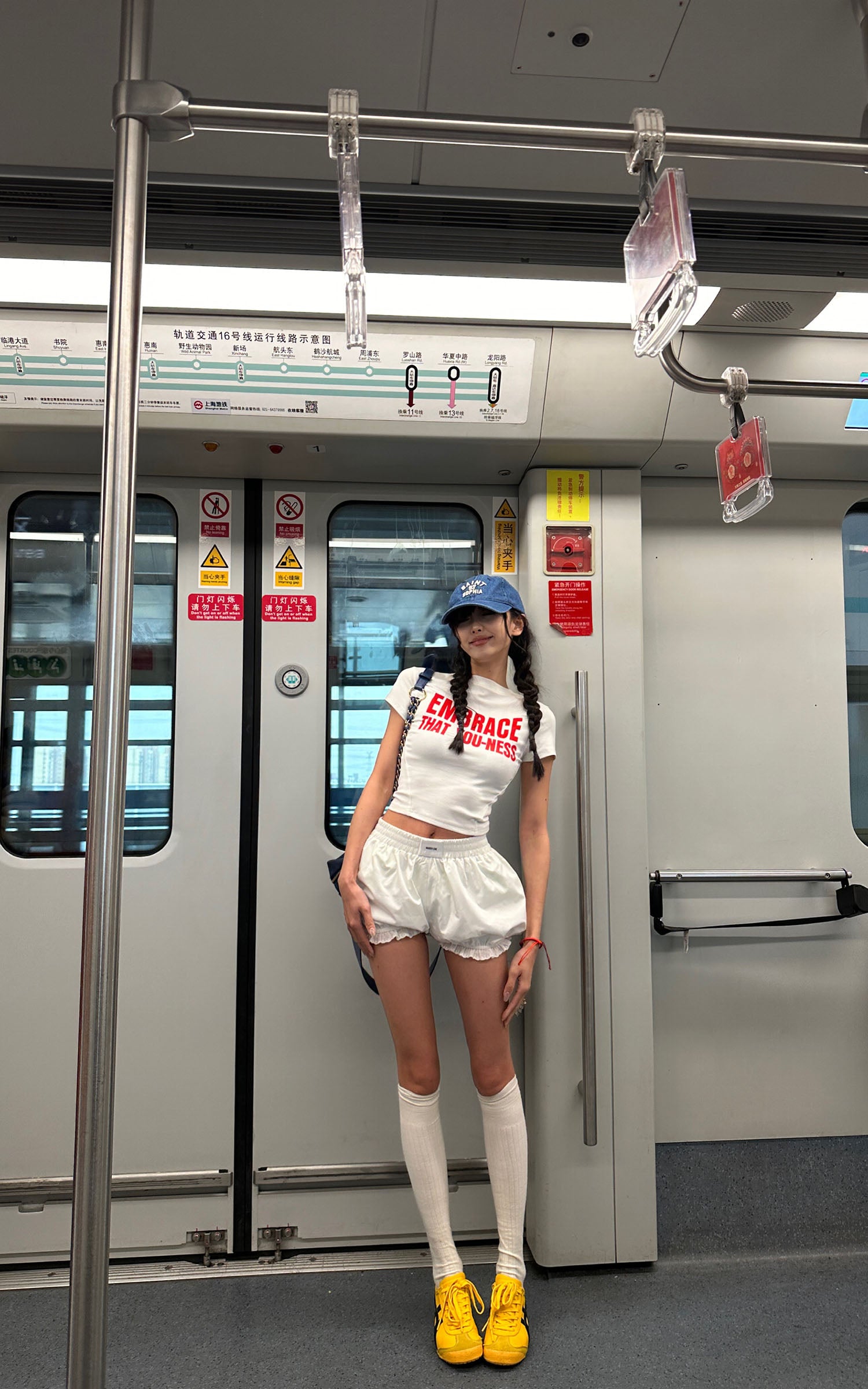 WARDEN EDGE White Bloom Shorts - PINKPARKS