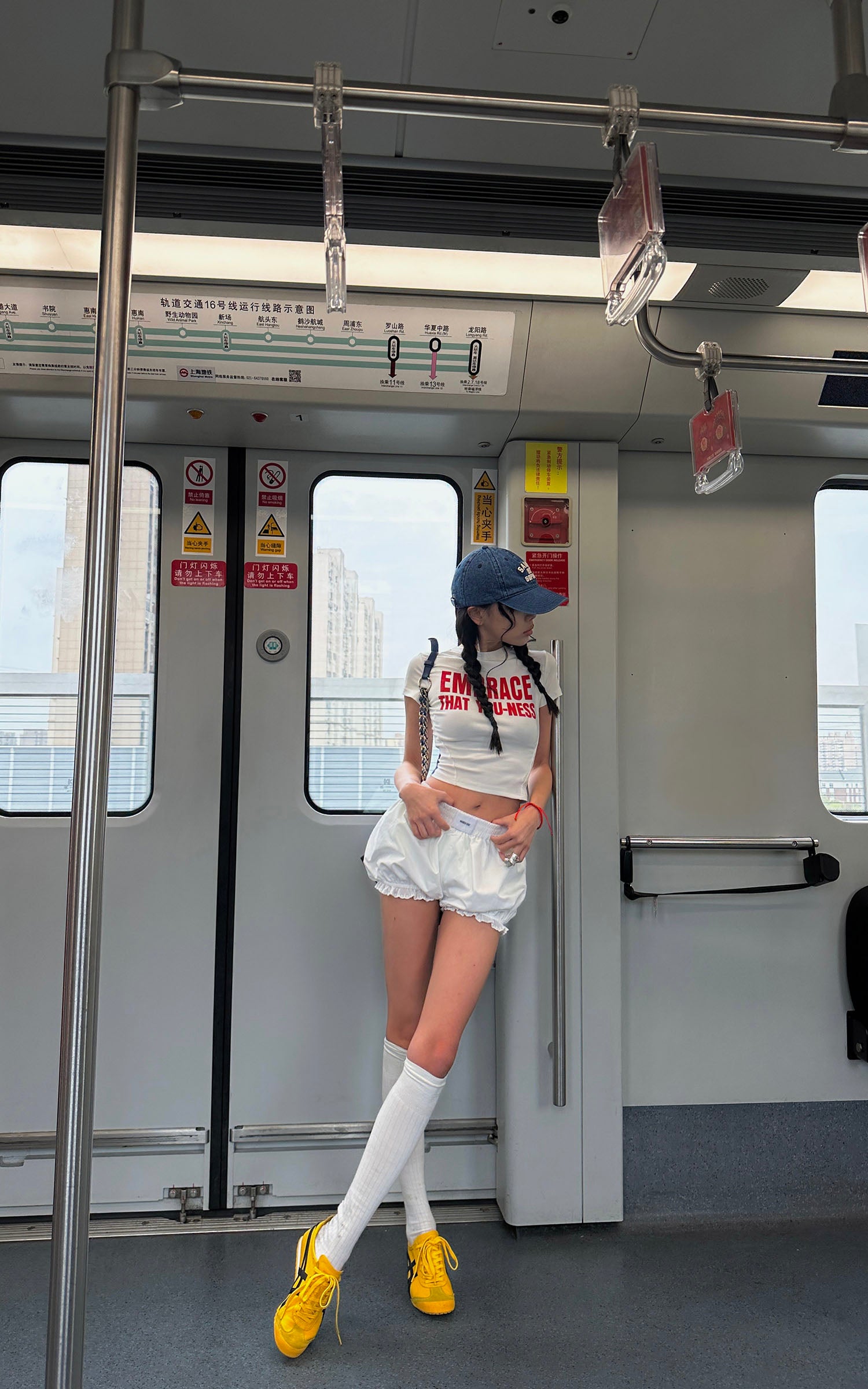 WARDEN EDGE White Bloom Shorts - PINKPARKS