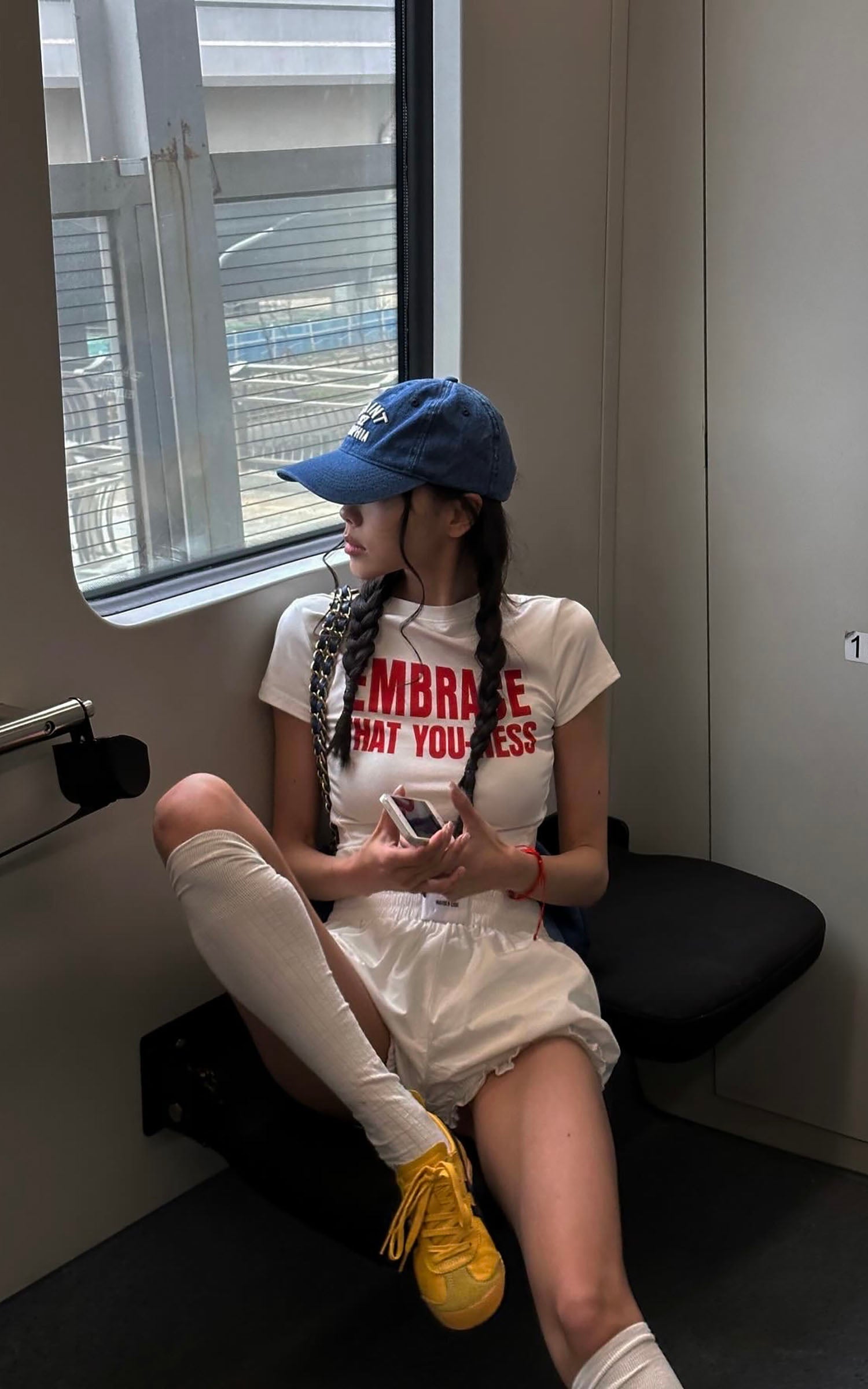 WARDEN EDGE White Bloom Shorts - PINKPARKS