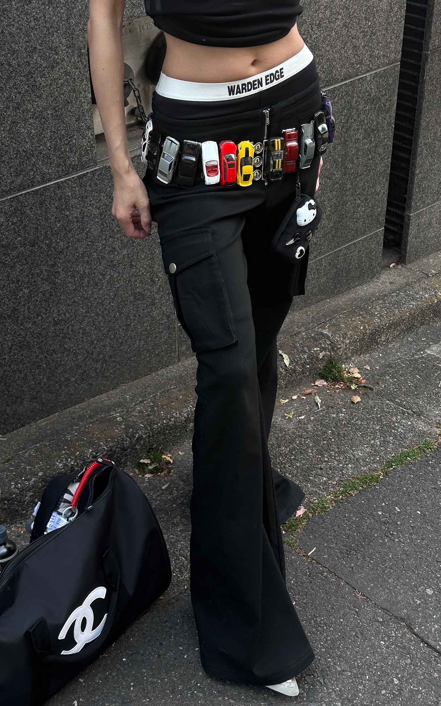 WARDEN EDGE Low-Rise Flare Pants with Floor-Length Hem - PINKPARKS