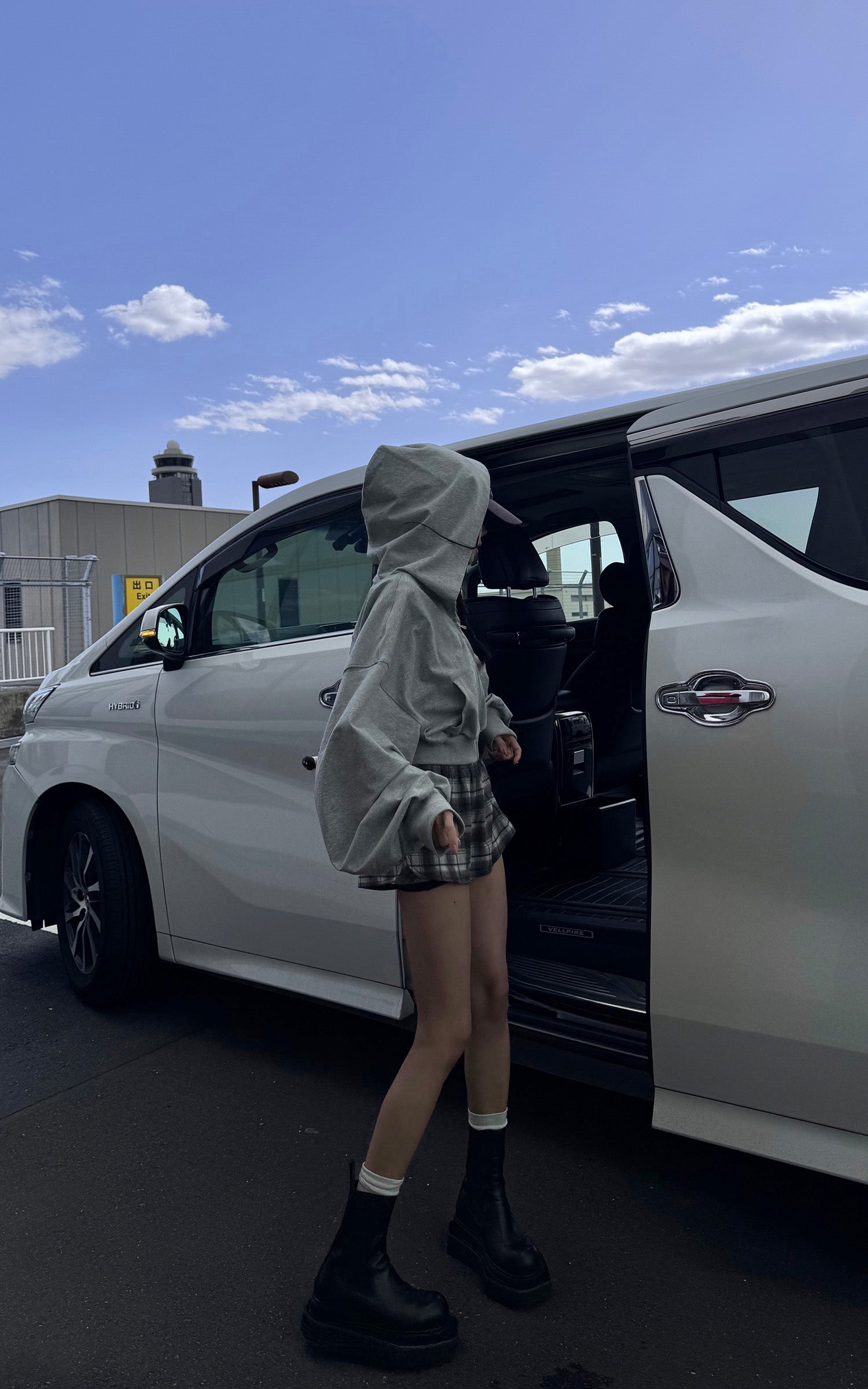 WARDEN EDGE Oversized Hooded Zip-Up Sweatshirt - PINKPARKS