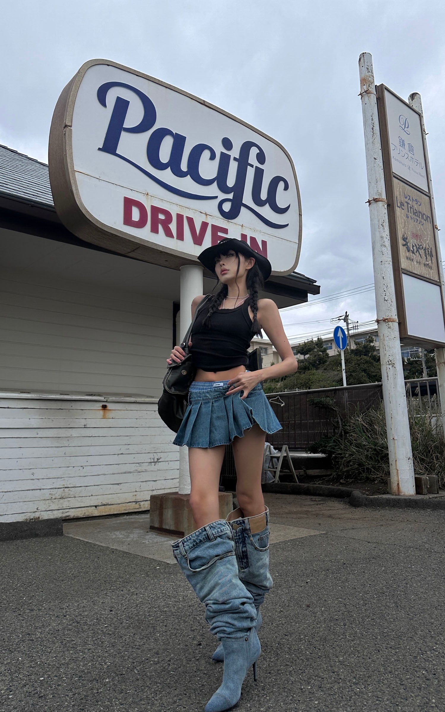 WARDEN EDGE Pleated Denim Micro Skirt with Contrast Waistband - PINKPARKS