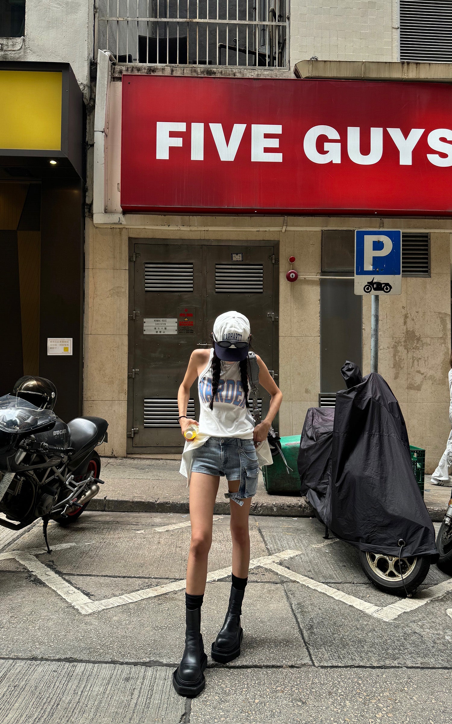 WARDEN EDGE Utility Denim Shorts with 3D Pocket Detailing - PINKPARKS