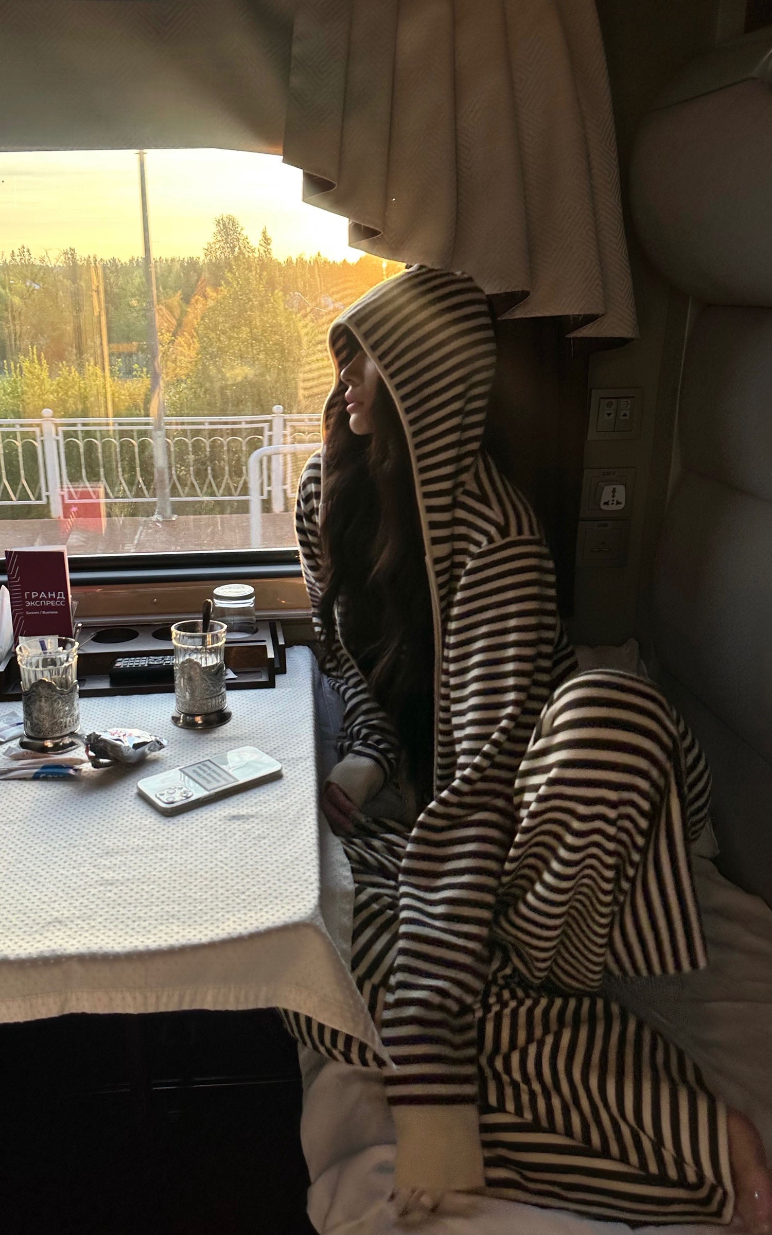 0122stepll ストライプトップ、タンク、パンツの3点セット