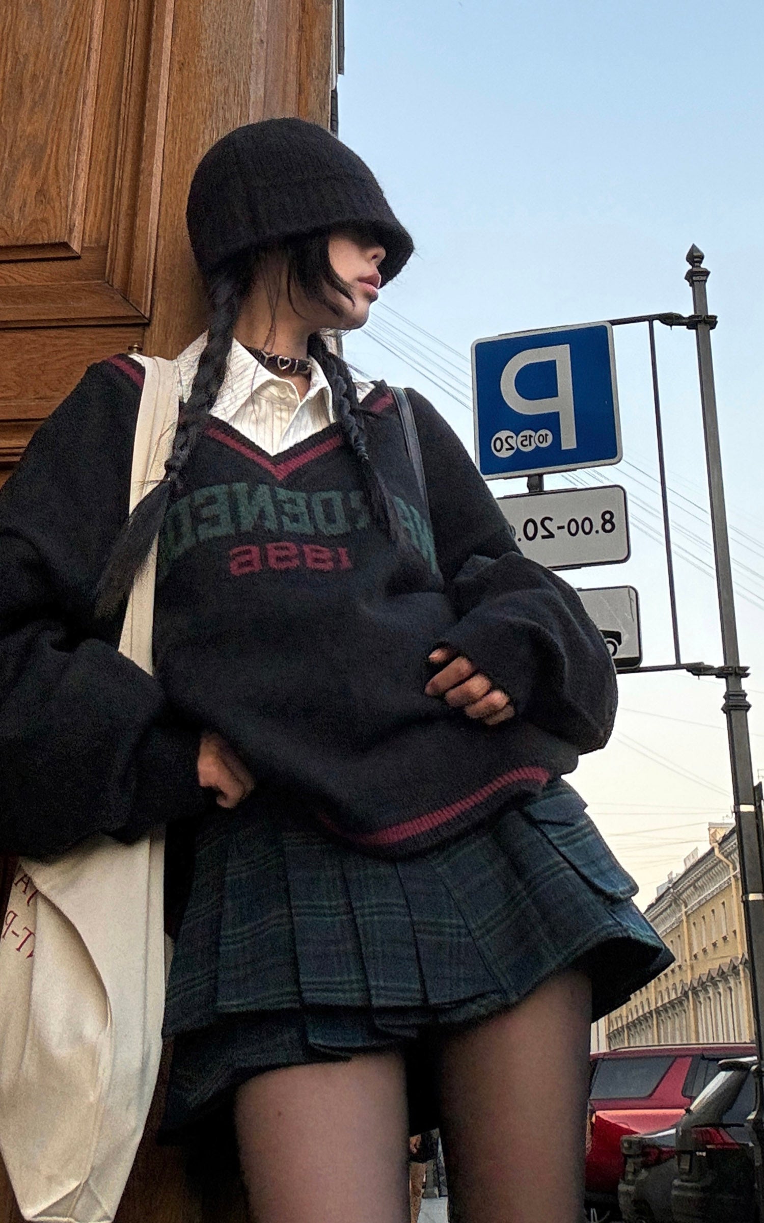 WARDEN EDGE Oversized V-Neck Sweater with Retro Lettering - PINKPARKS