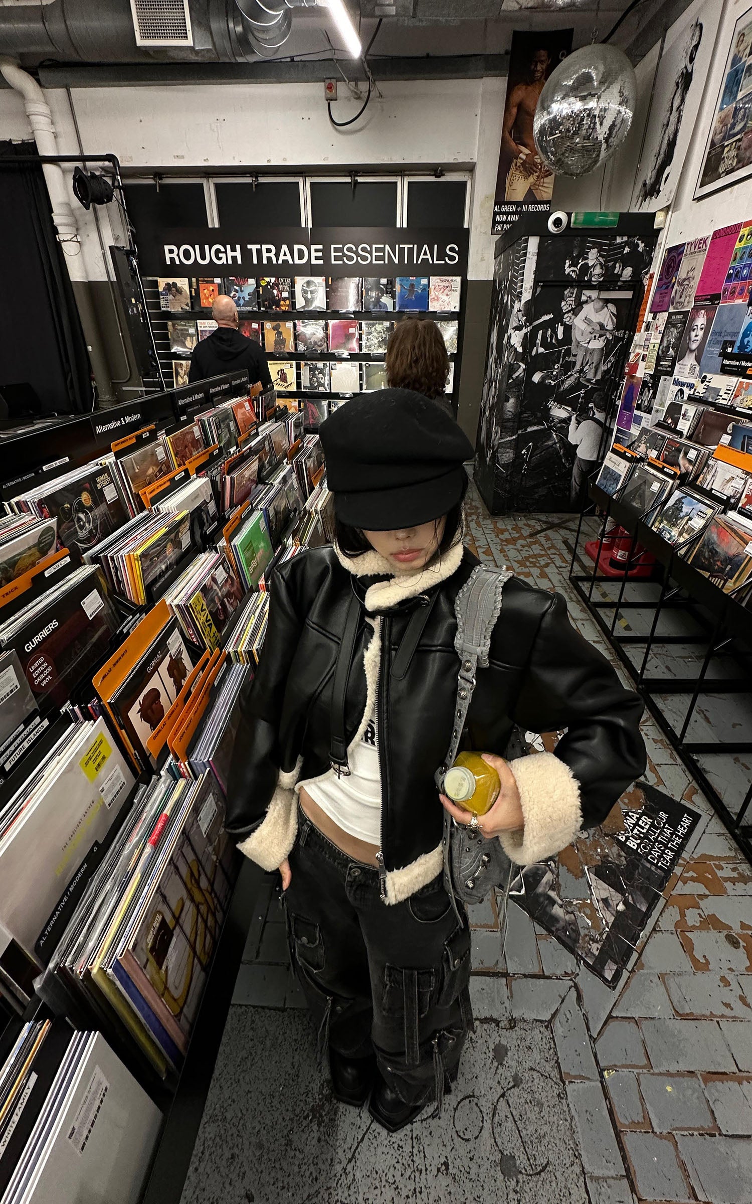 WARDEN EDGE フェイクシアリングレザージャケット