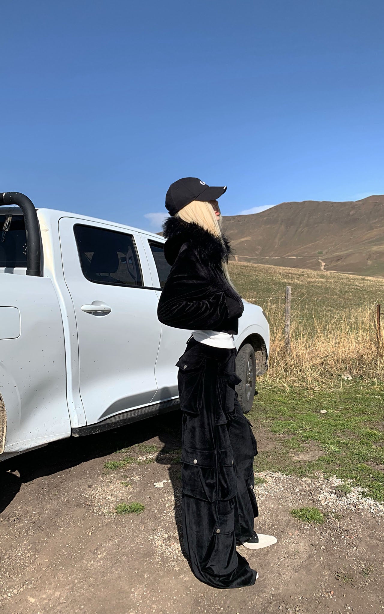 Rase le sol Velvet Jacket and Cargo Pants Set - PINKPARKS