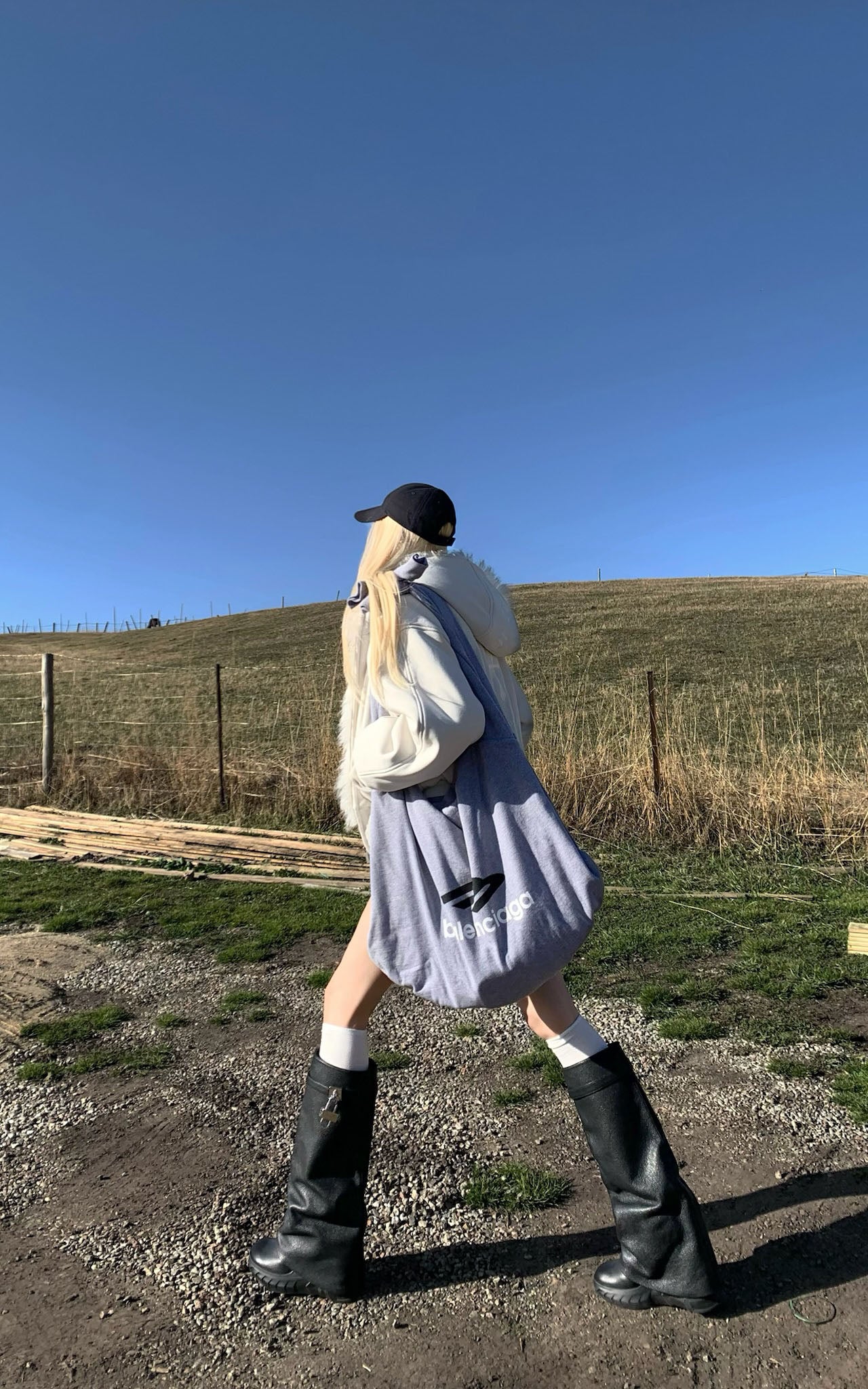 Rase le sol Faux Fur-Trimmed Hoodie Jacket - PINKPARKS