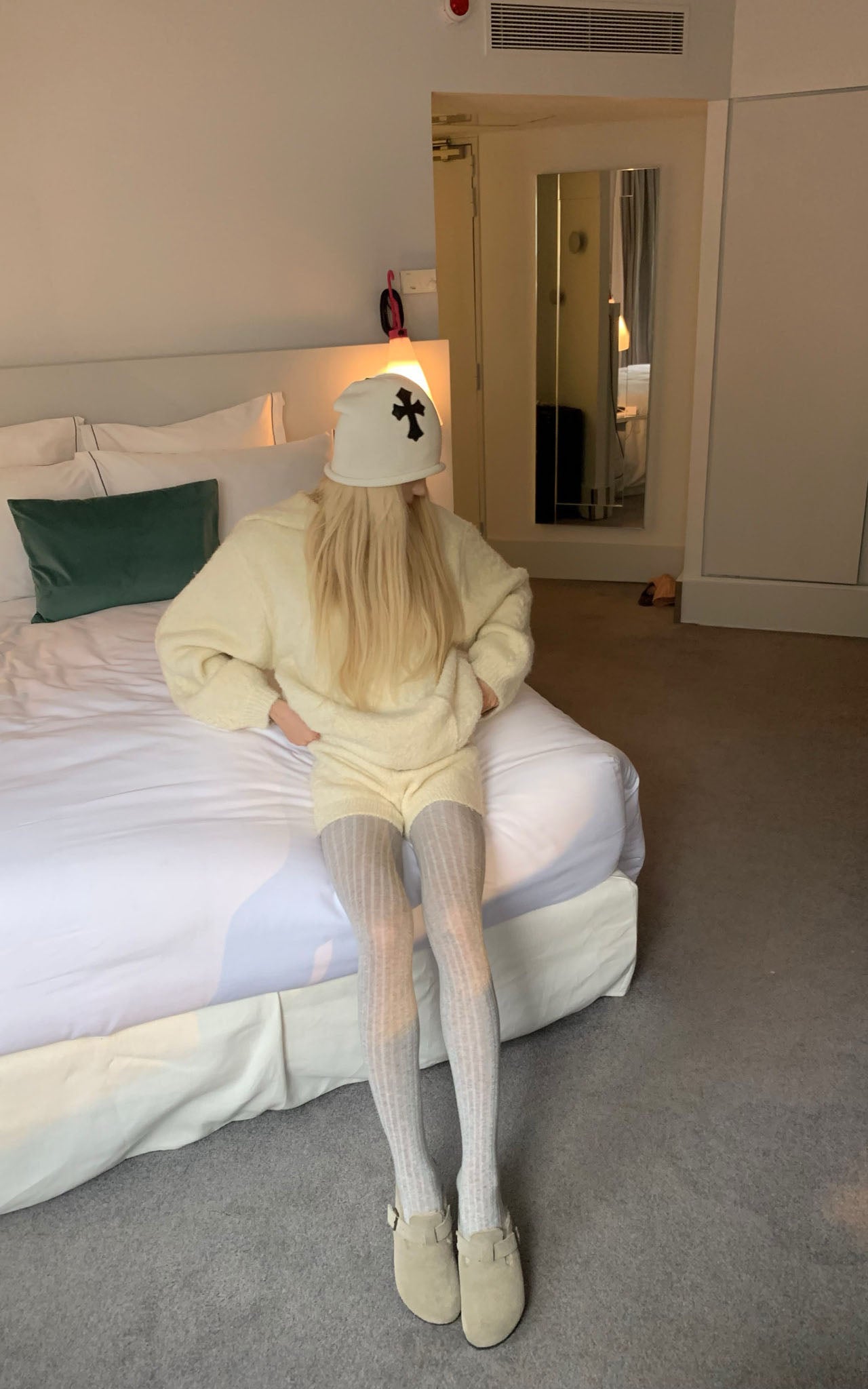 Rase le sol Oversized Fuzzy Hoodie Set - PINKPARKS