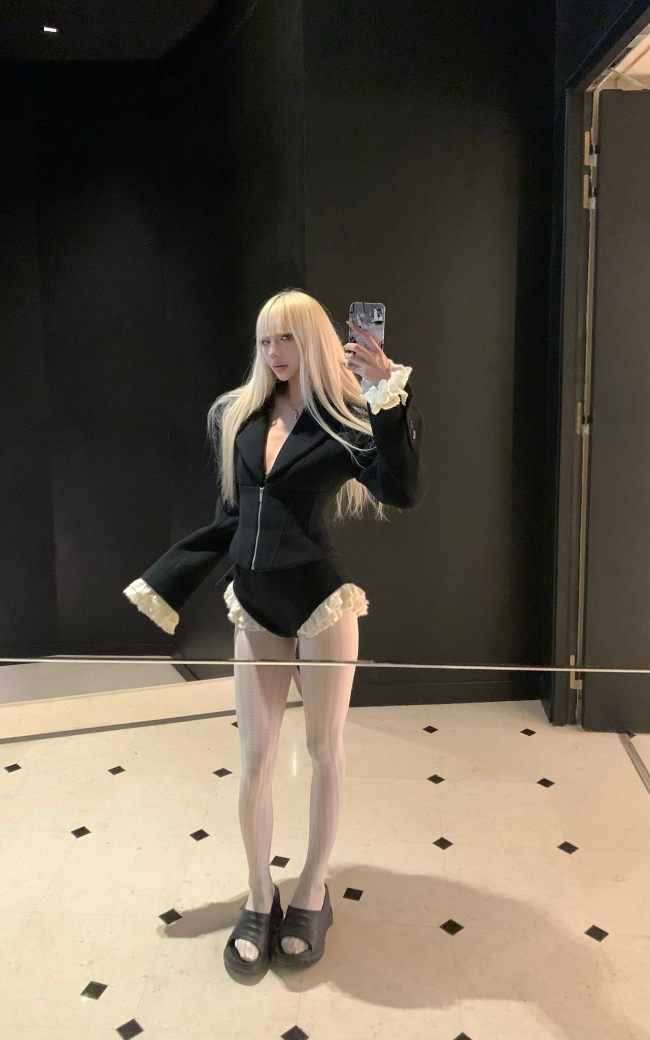 Rase le sol Waist-Tied Wool Blazer &amp; Shorts Set - PINKPARKS