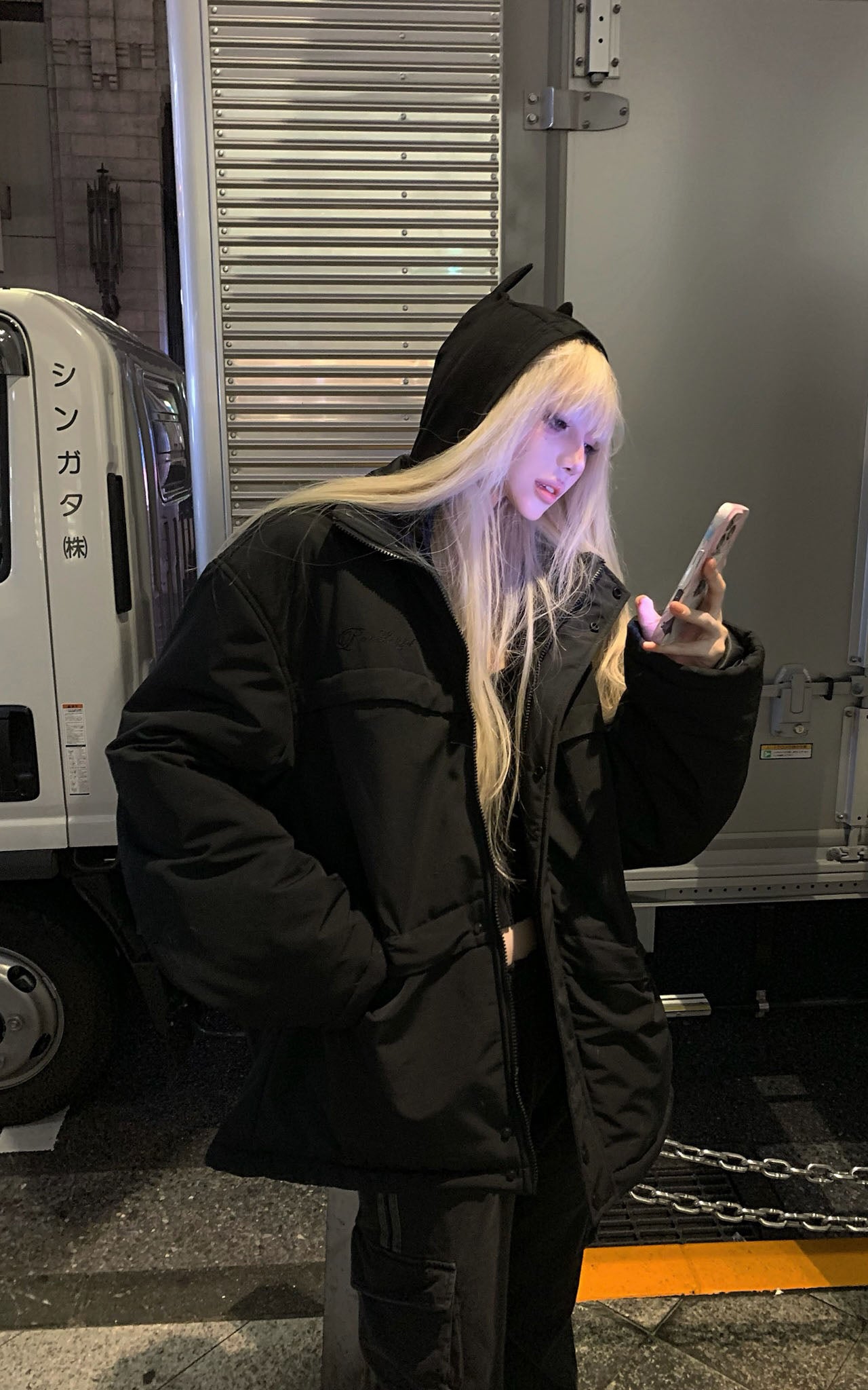 Rase le sol Devil Horn Fitted Hoodie - PINKPARKS