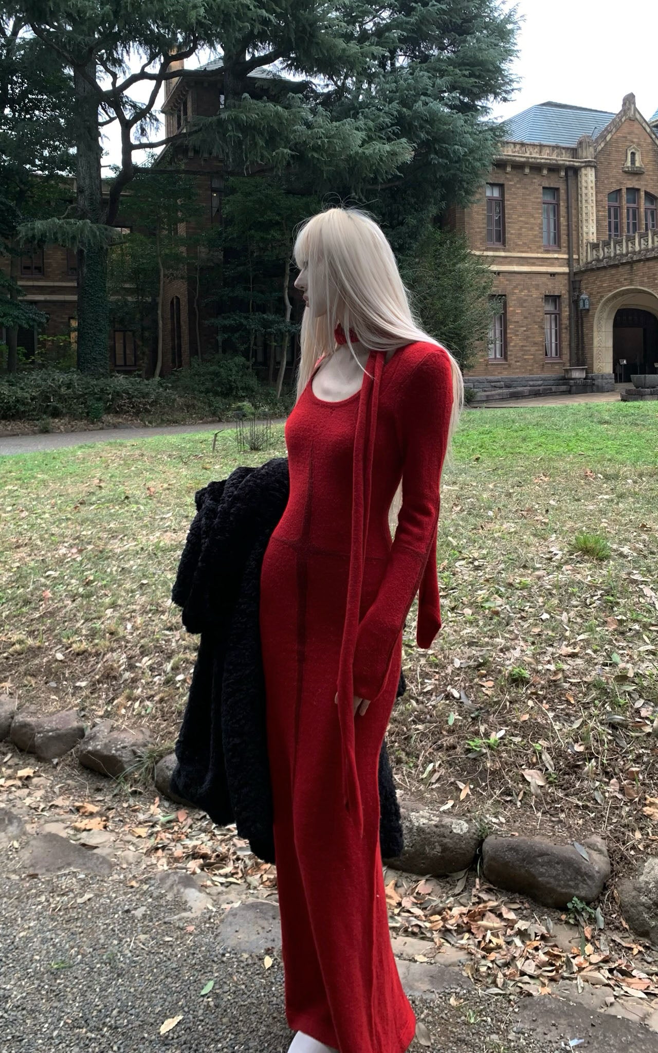 Rase le sol Fitted Knit Dress with Scarf - PINKPARKS