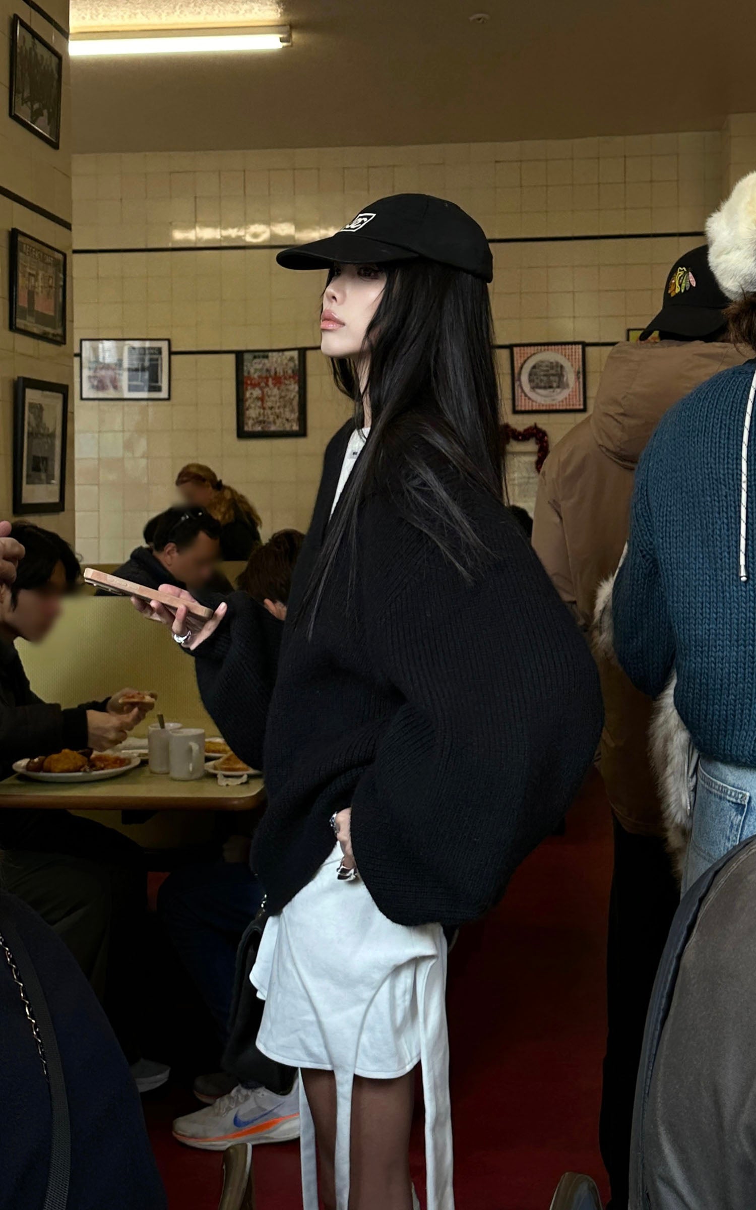 WARDEN EDGE Layered V-Neck Knit Sweater - PINKPARKS