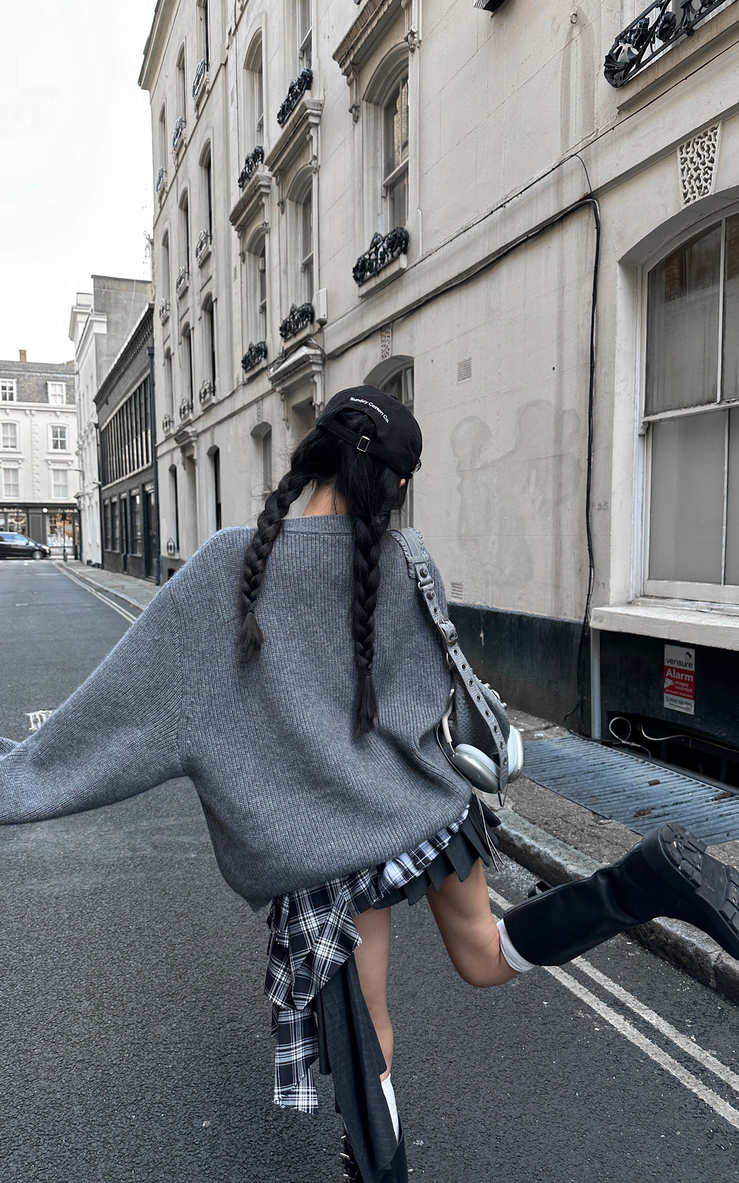 WARDEN EDGE Grey Knit Pullover &amp; Asymmetrical Plaid Skirt Set - PINKPARKS