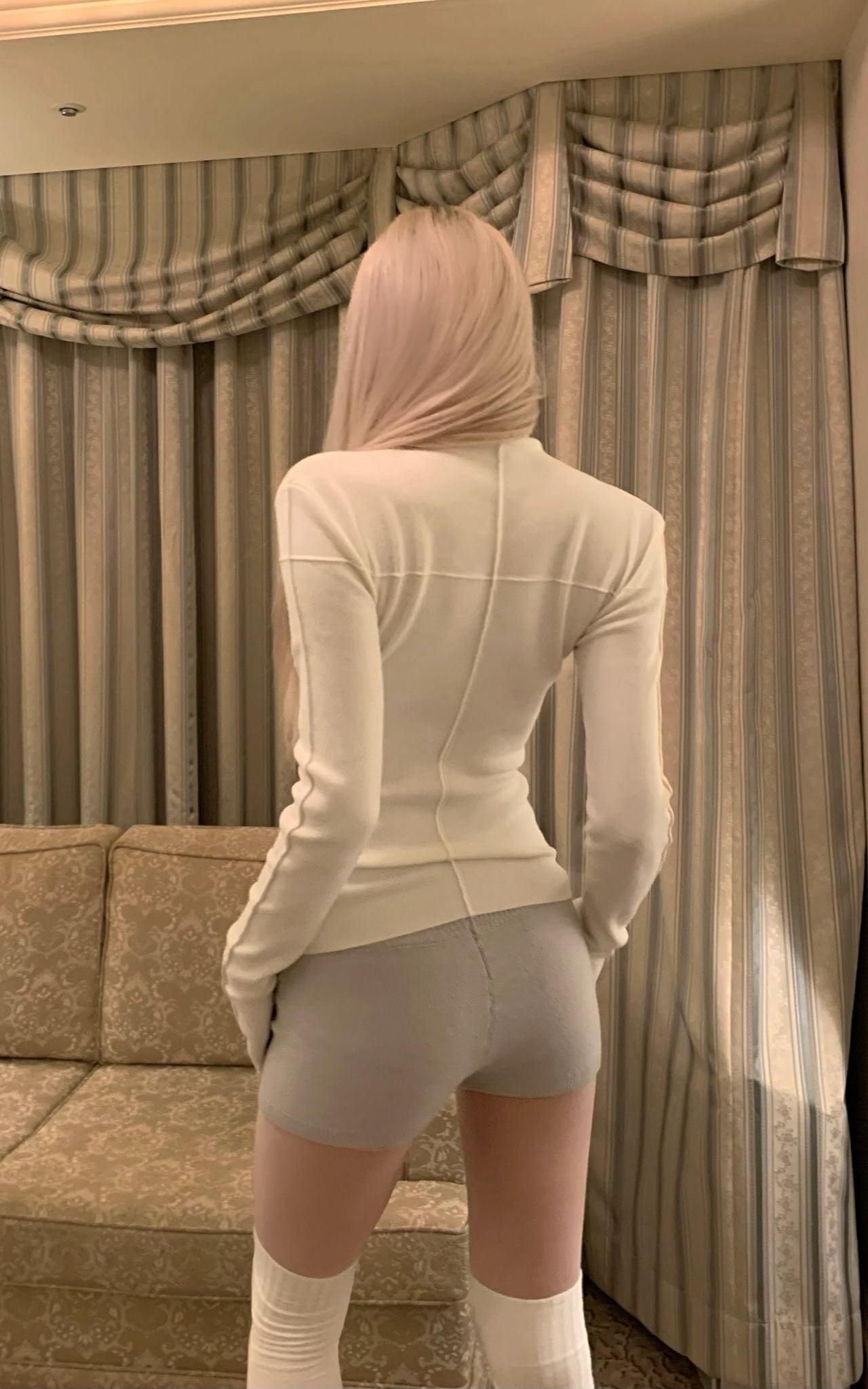 Rase le sol Crossline Slim-Fit Long Sleeve Tee - PINKPARKS