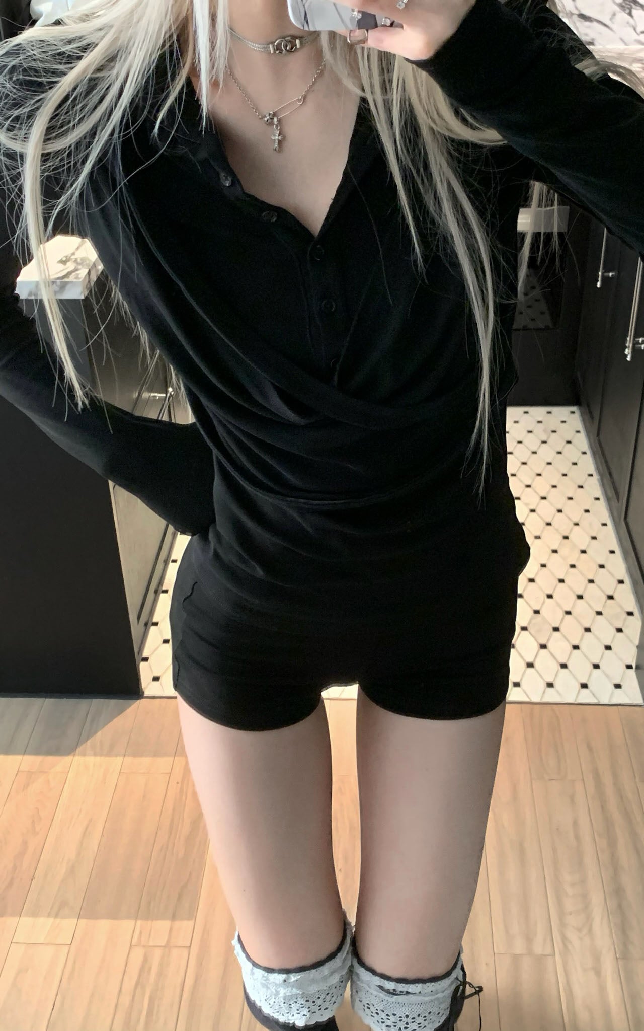 Rase le sol Draped Neck Slim-Fit Long Sleeve T-Shirt - PINKPARKS