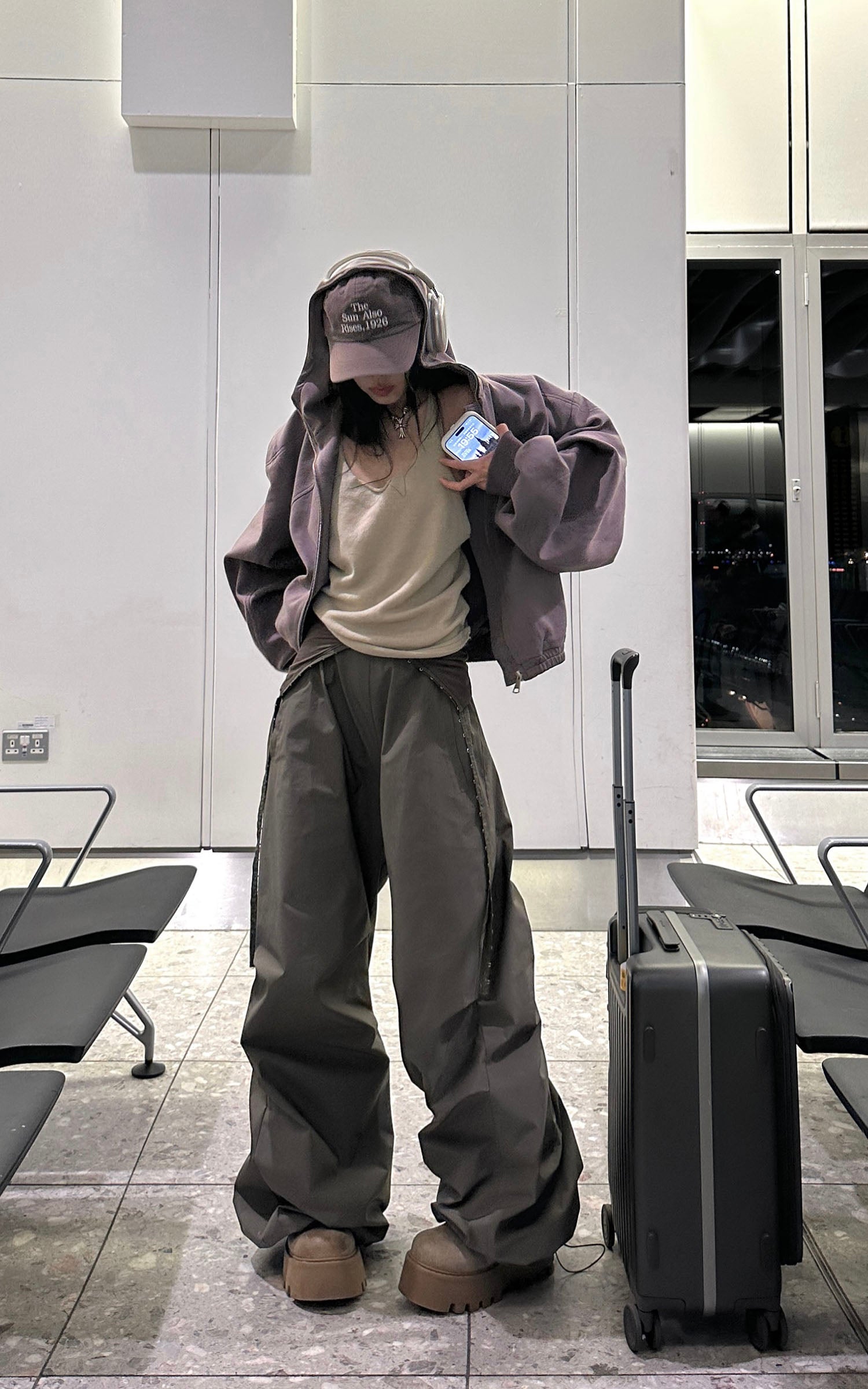 WARDEN EDGE ジップ付きフードスウェットジャケット