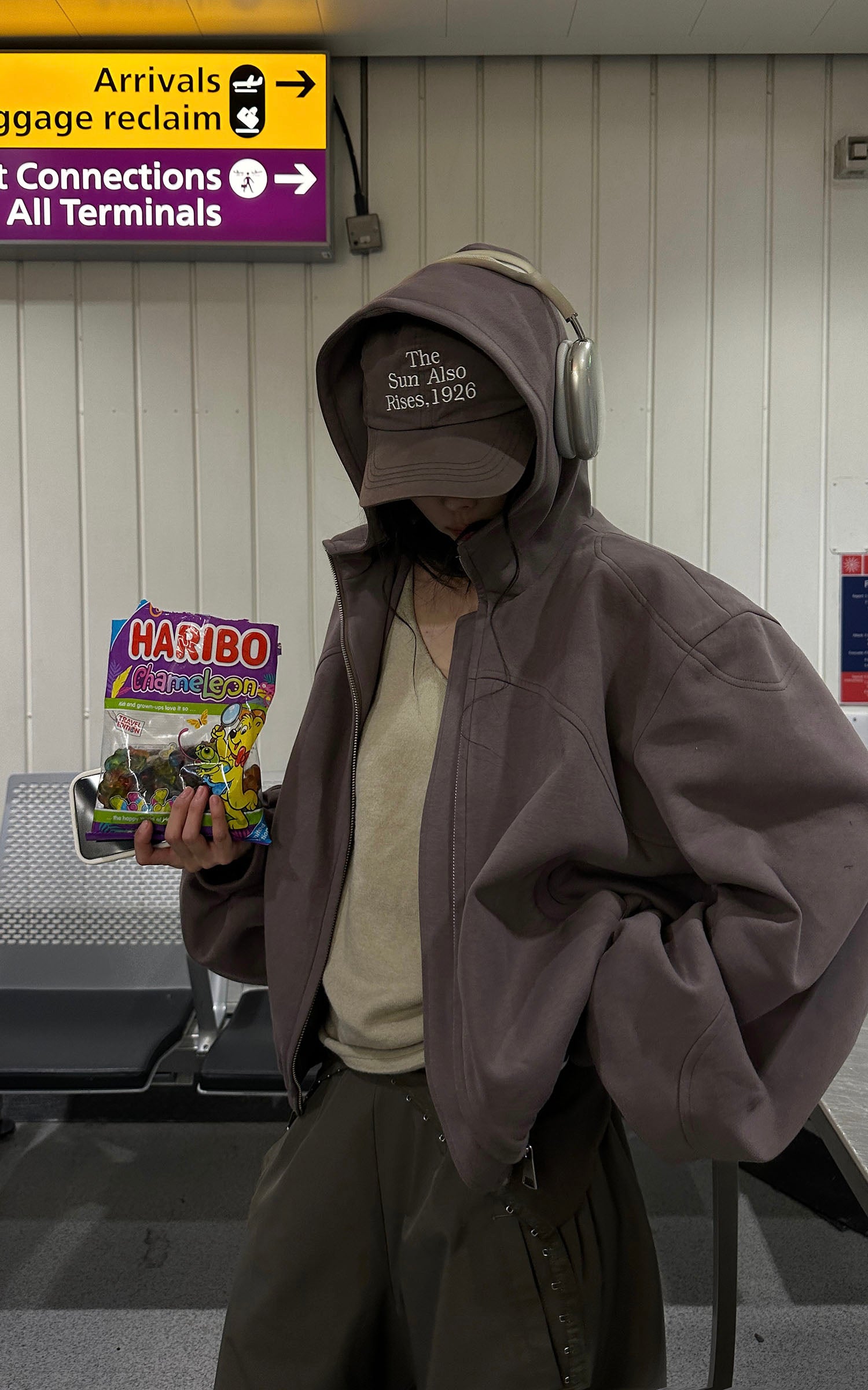 WARDEN EDGE ジップ付きフードスウェットジャケット