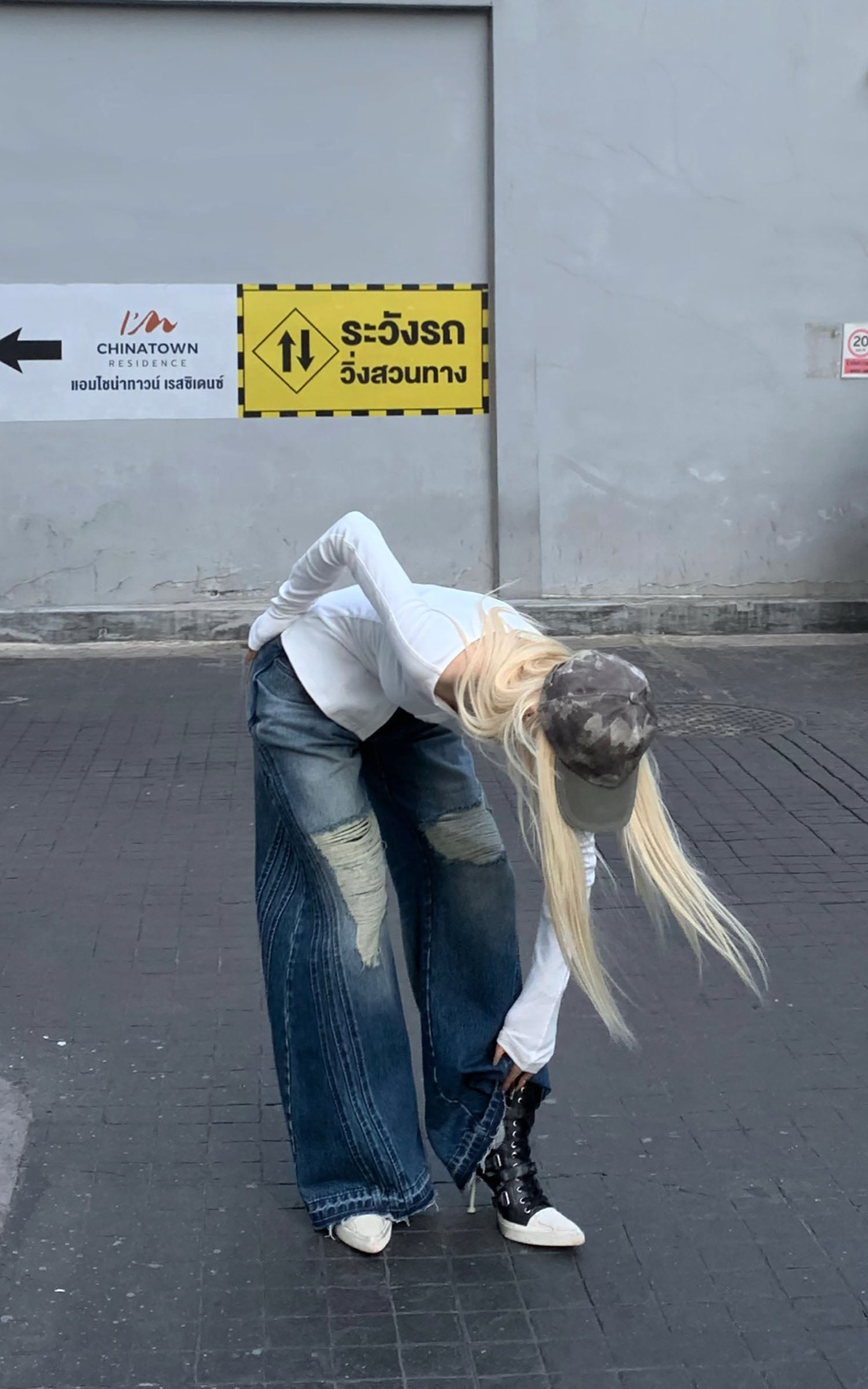 Rase Le Sol Vintage Washed Ripped Jeans - PINKPARKS