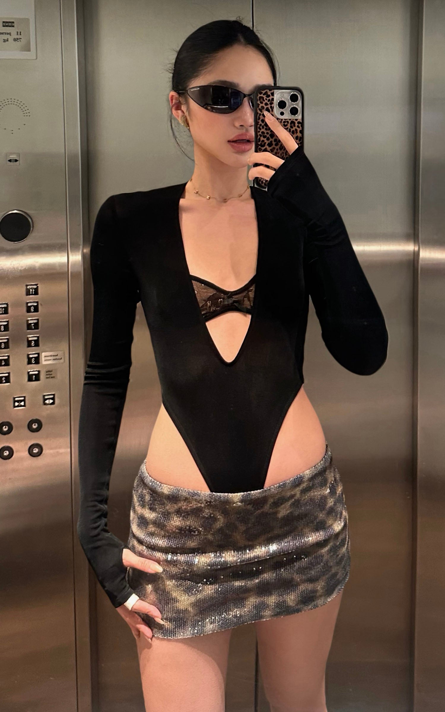 ROVENTE Deep V Cutout Bodysuit with Lace Bra Detail - PINKPARKS