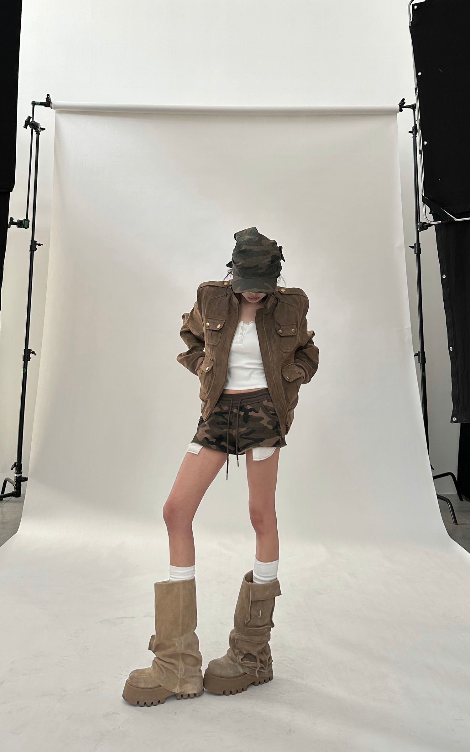 WARDEN EDGE Ribbed Tank Top with Lace and Button Details - PINKPARKS