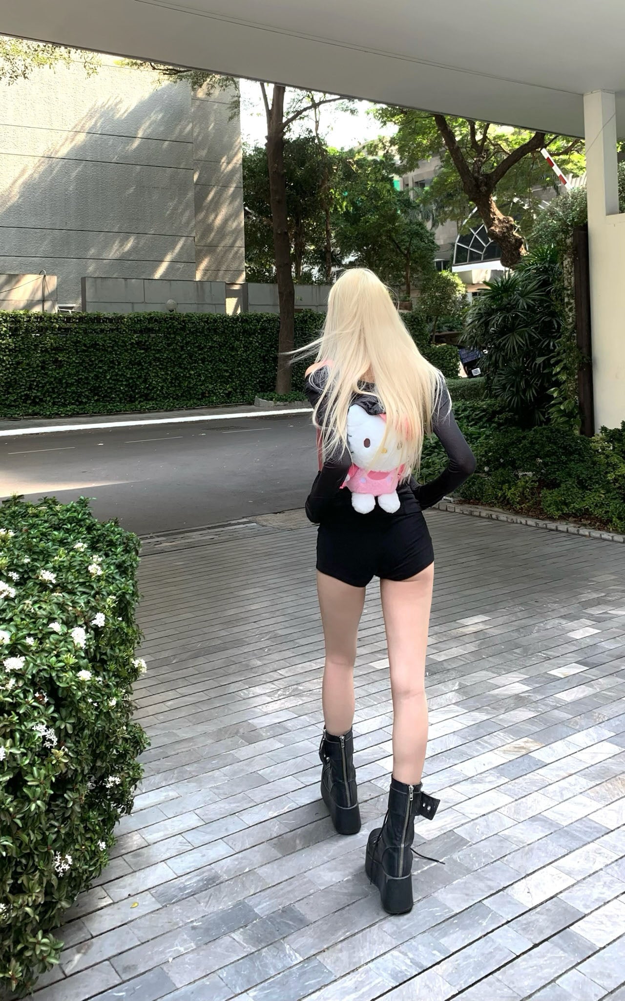 Rase Le Sol Lace Detail Hoodie &amp; Shorts Set - PINKPARKS