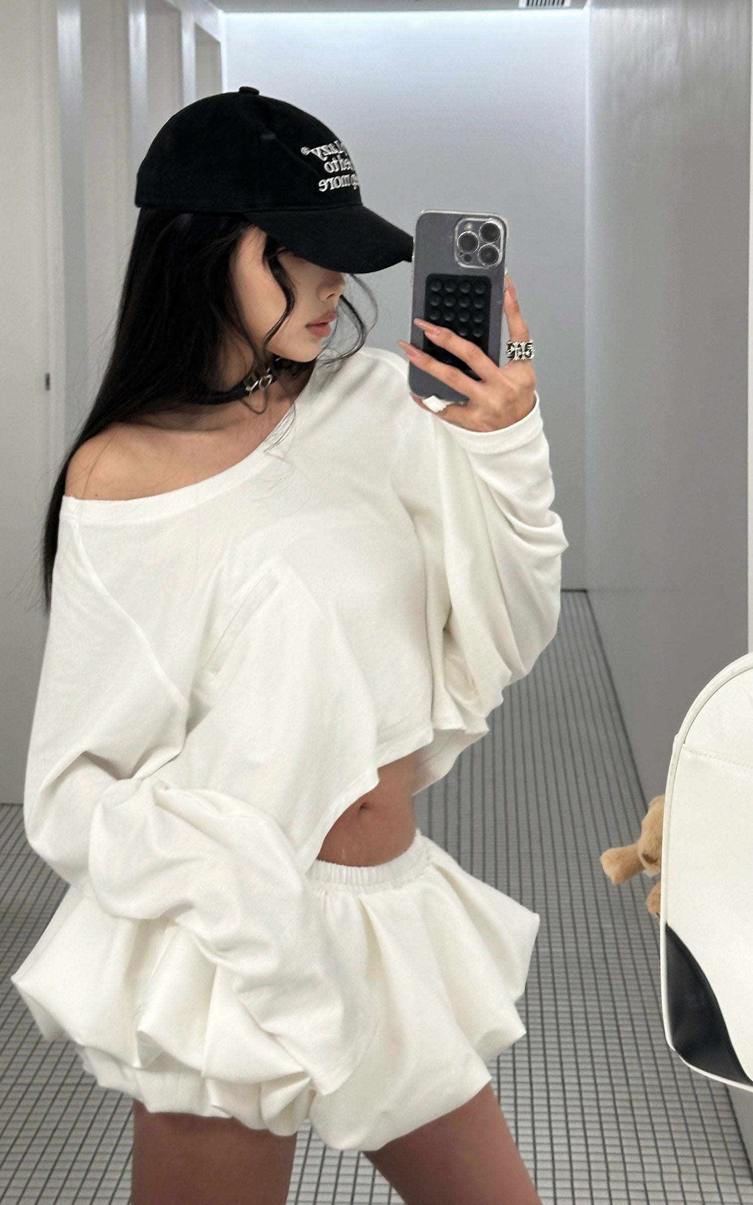 WARDEN EDGE Off-Shoulder Cropped Long Sleeve T-Shirt - PINKPARKS