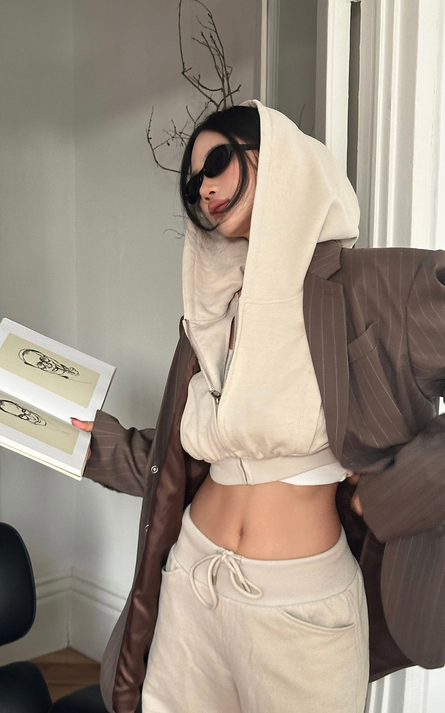 ROVENTE Cropped Hoodie with Zip and Gathered Hem - PINKPARKS