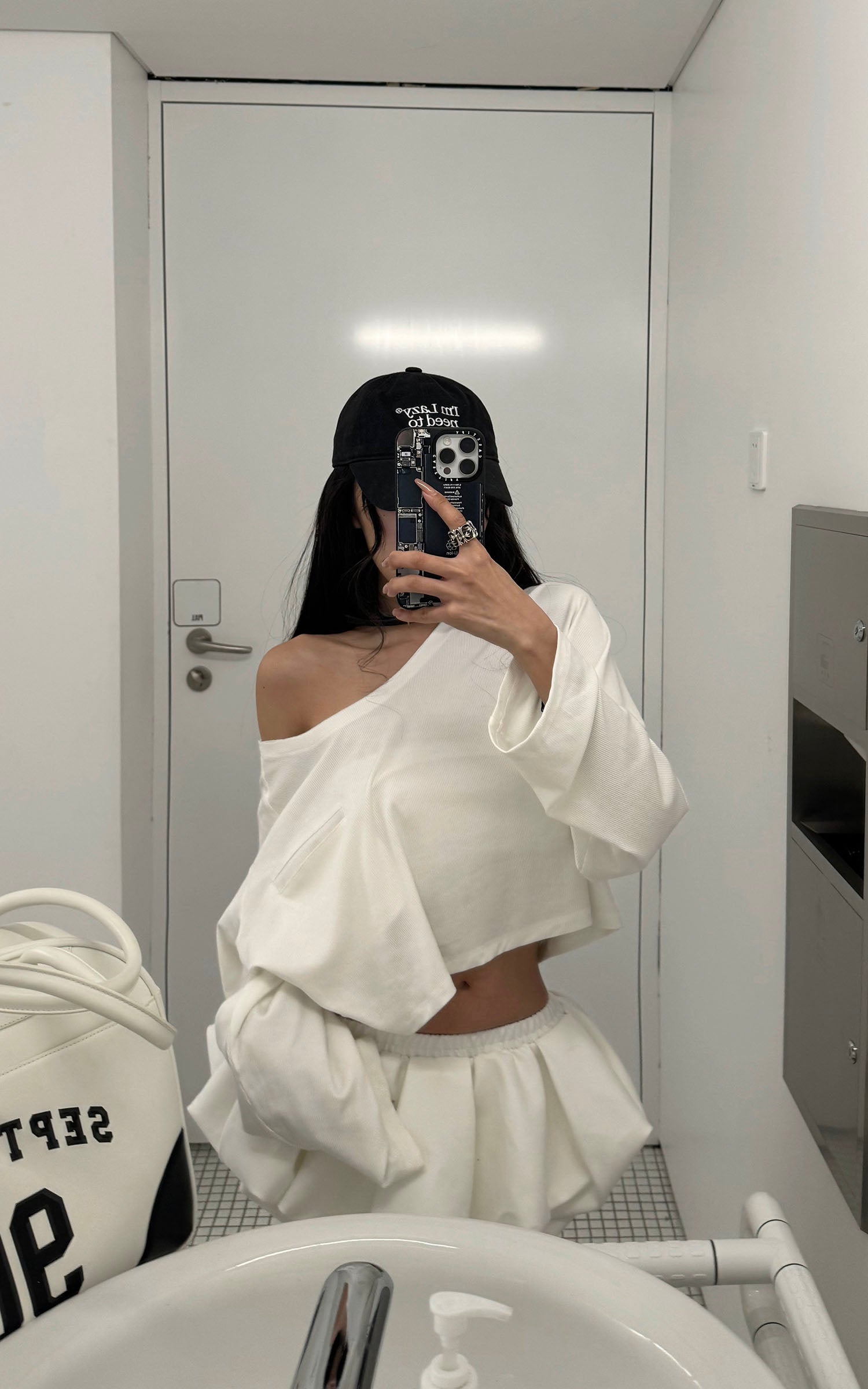 WARDEN EDGE Off-Shoulder Cropped Long Sleeve T-Shirt - PINKPARKS