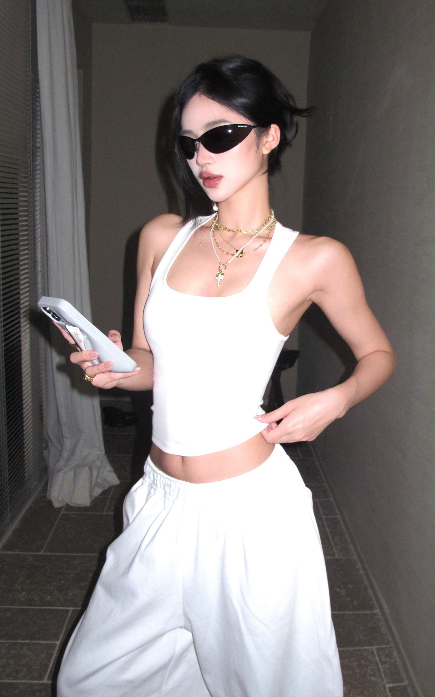 ROVENTE Drawstring Wide-Leg Trousers in White - PINKPARKS